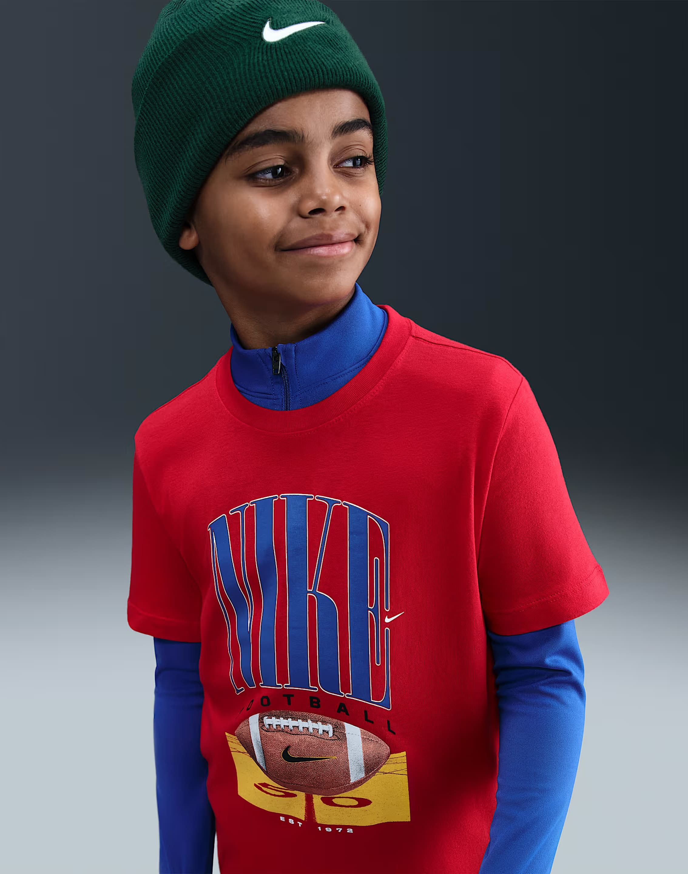 Nike Sportswear Big Kids' T - Shirt