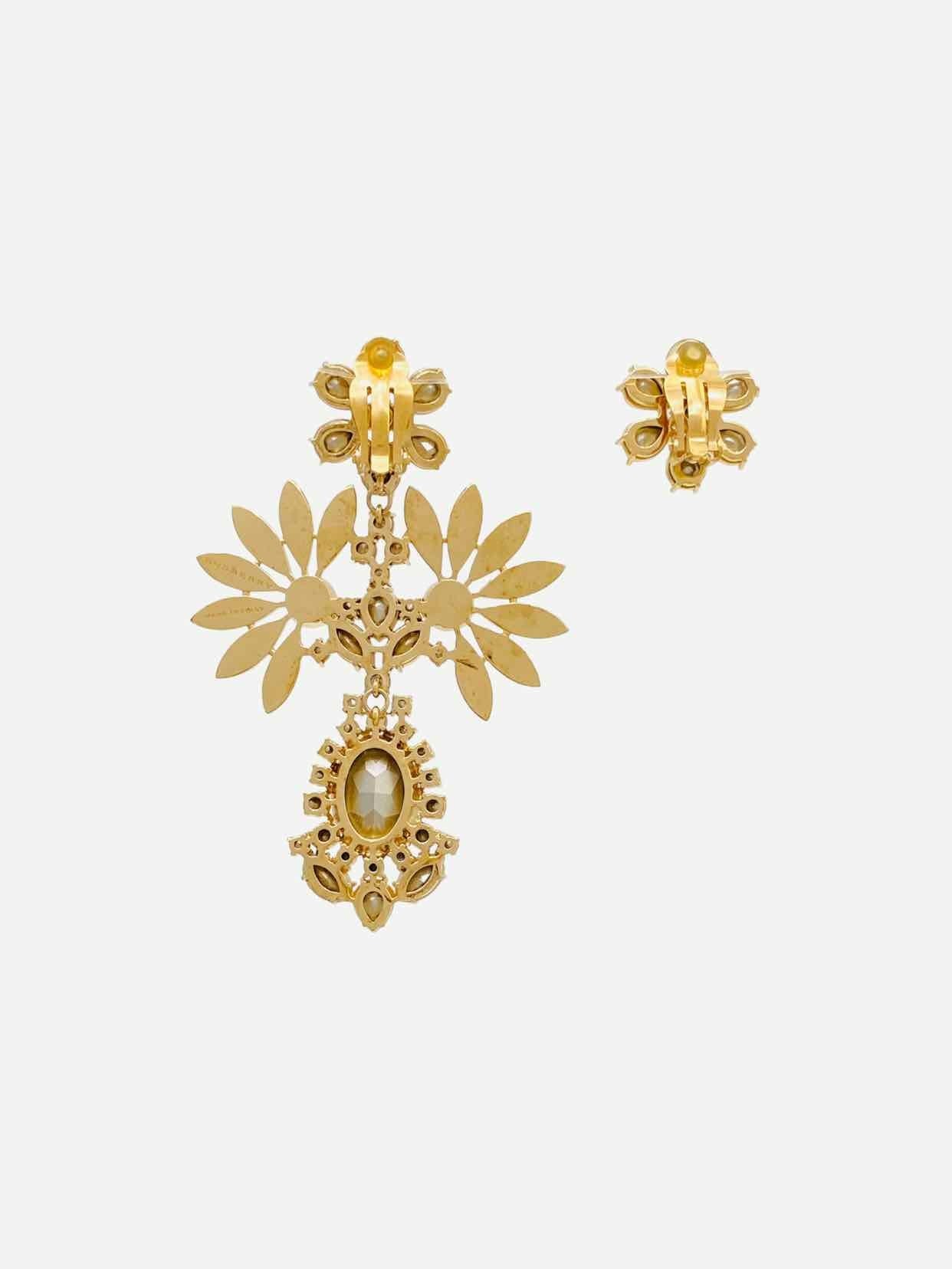 Burberry Double Daisy Fashion Earrings