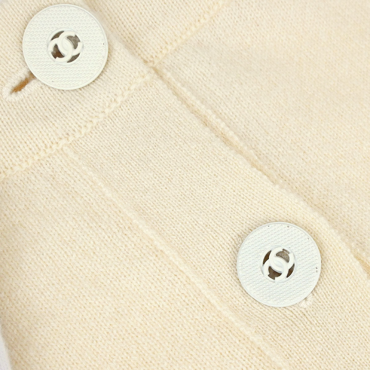 Chanel 2014 - 2015 Cardigan Ivory #42