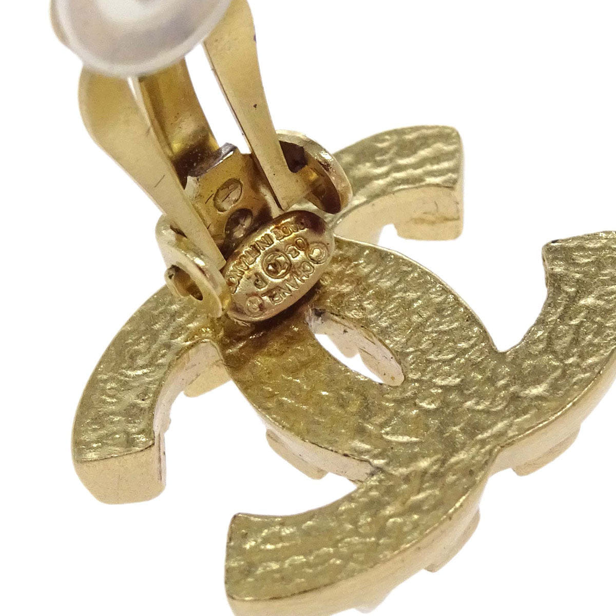 Chanel CC Clip - On Earrings Gold 03P
