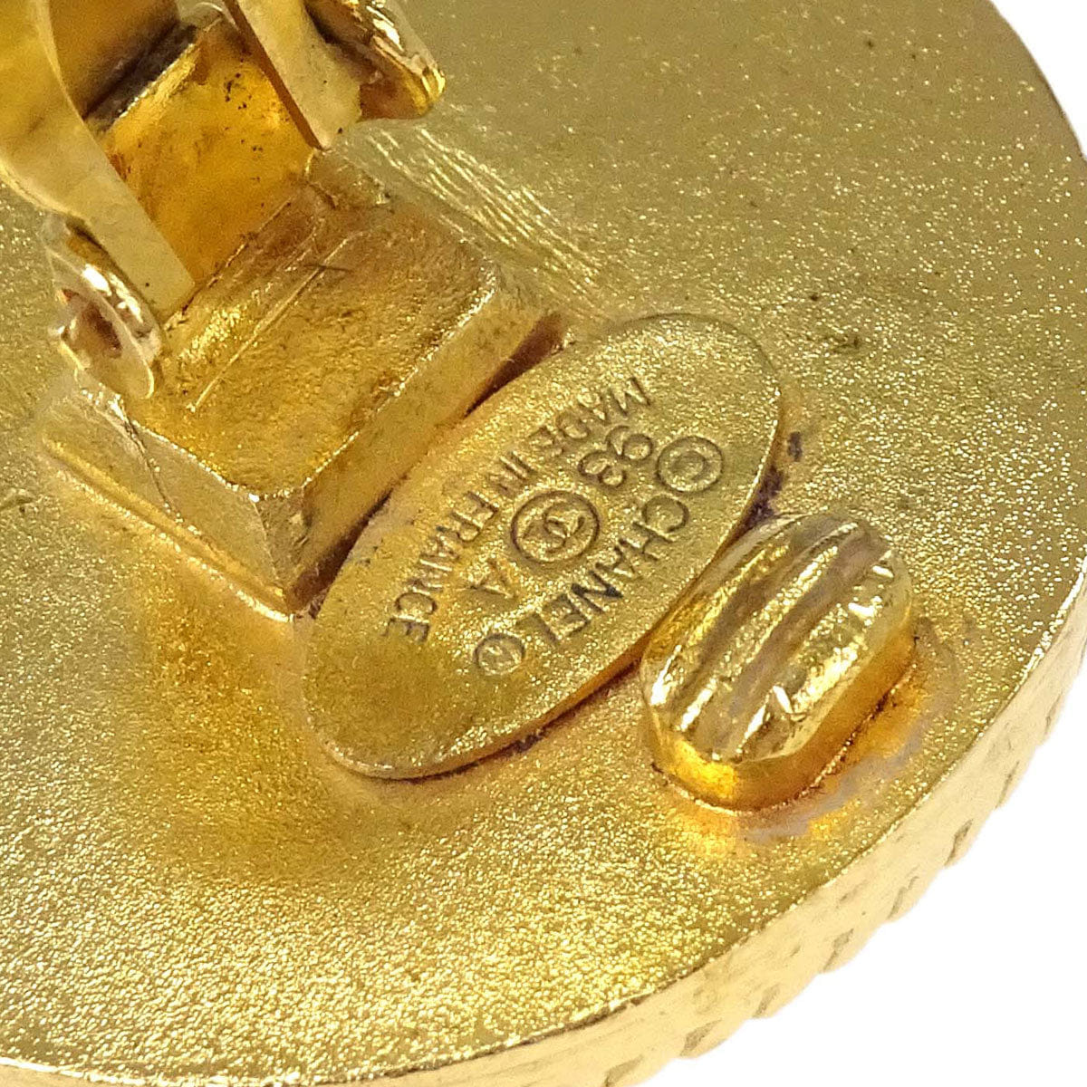 Chanel Button Clip - On Earrings Gold Black 93A