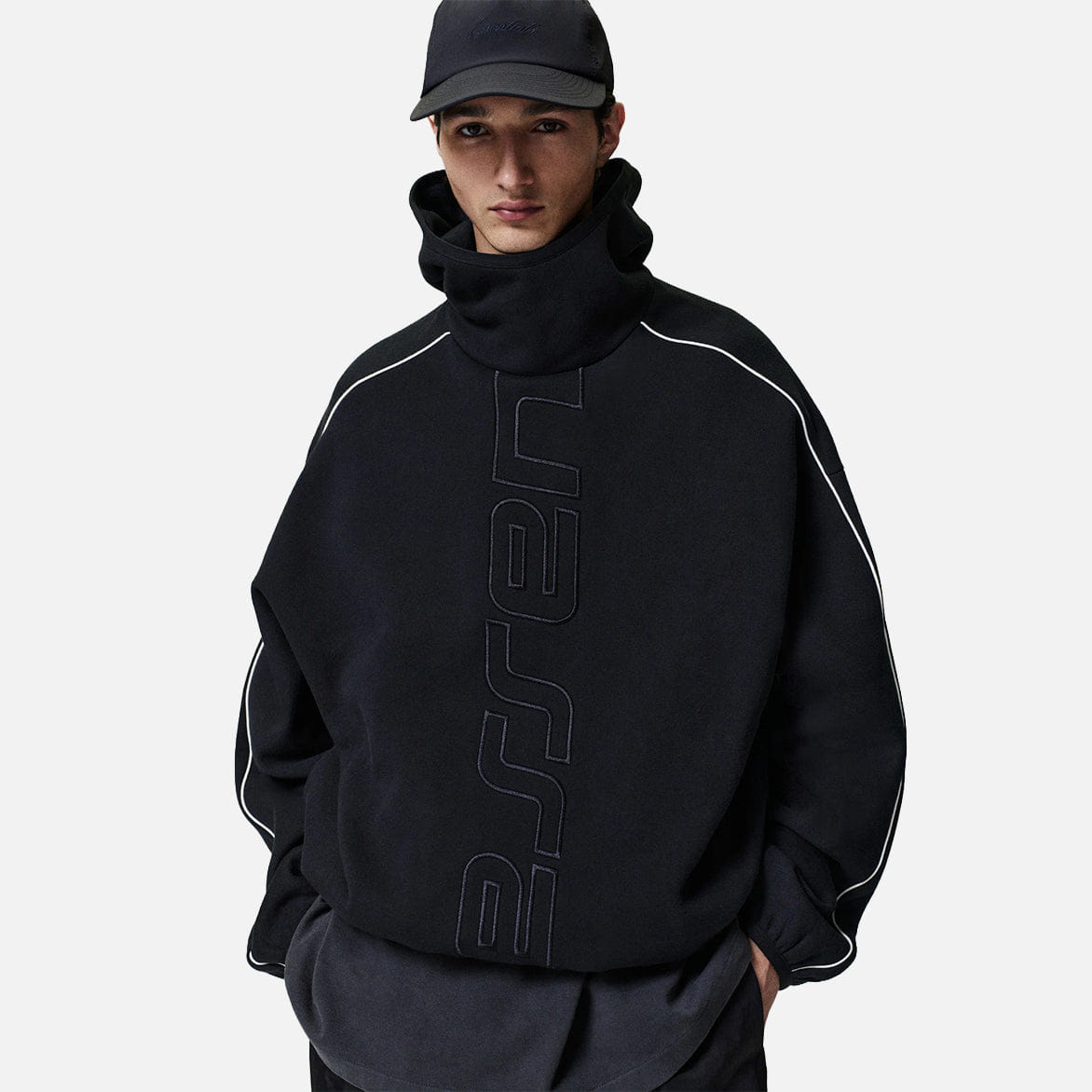 Fear of God Essentials ACTIVE TRACE MODERN FLEECE HOODIE - VINTAGE BLACK