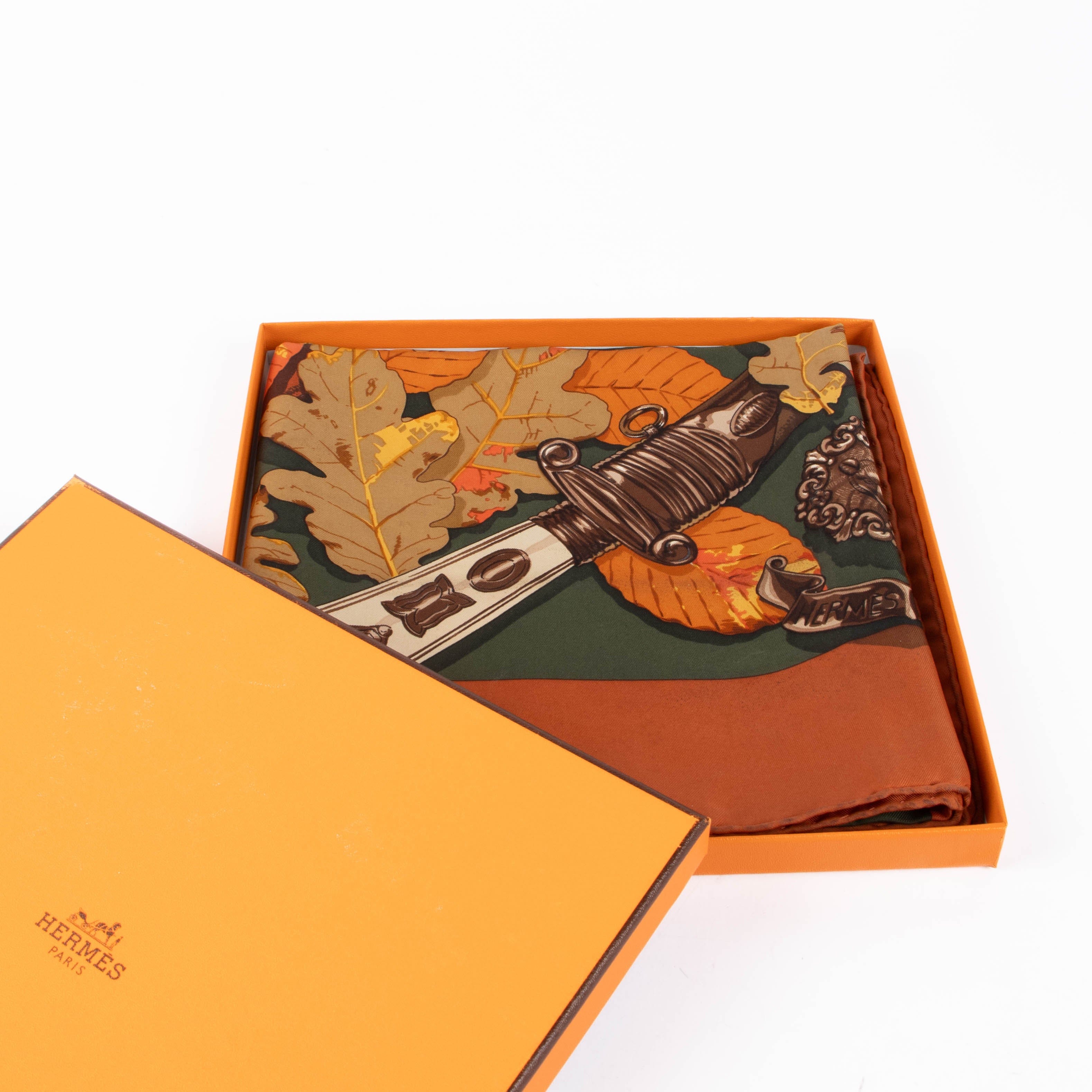 Hermes Carré de Soie 90 Au Plus Dru
