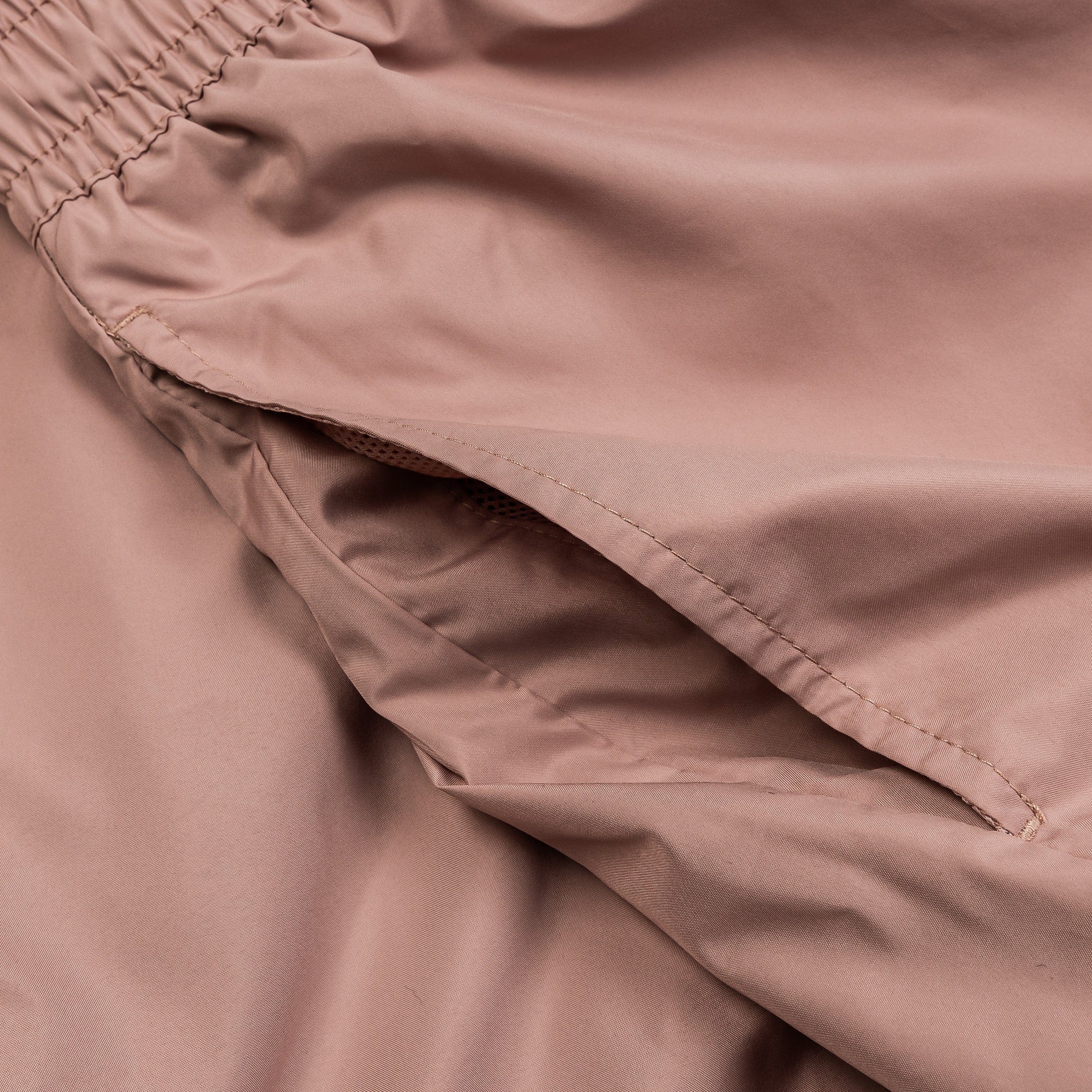 Nike NSW Classic Woven Womens Shorts (Pink/Beige)