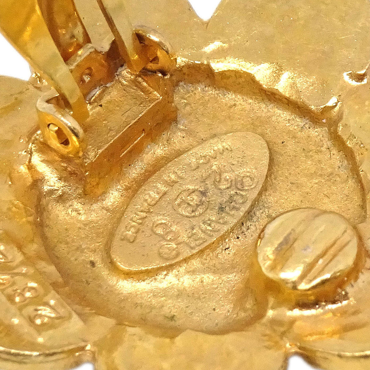 Chanel Flower Clip - On Earrings Gold 2872/28