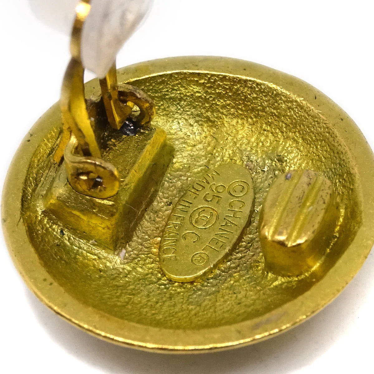 Chanel Gold Button Earrings Clip - On 95C