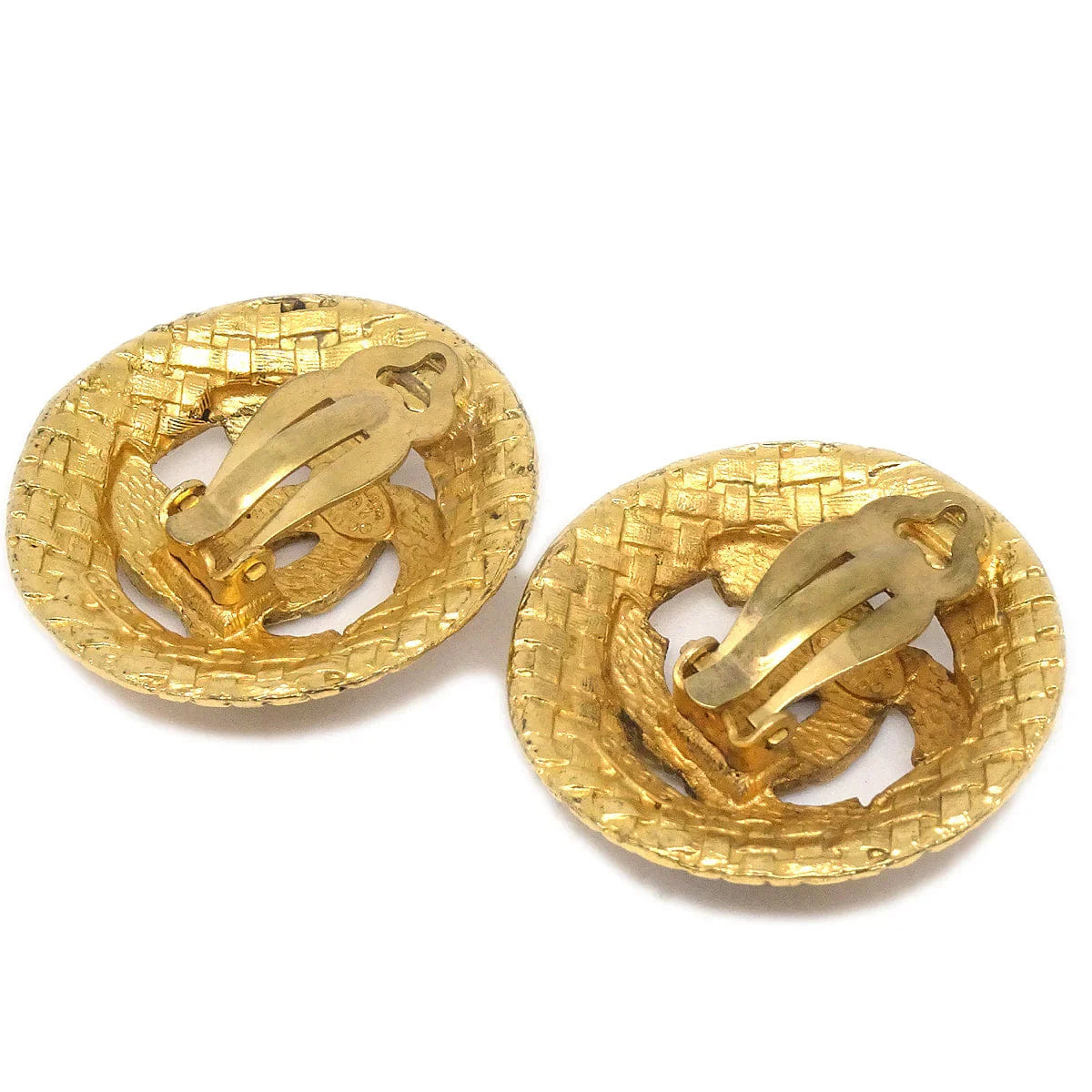Chanel 1994 Woven CC Cutout Earrings Gold Clip - On 2889