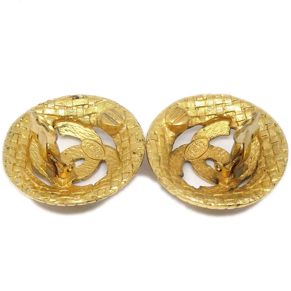 Chanel 1994 Woven CC Cutout Earrings Gold Clip - On 2889