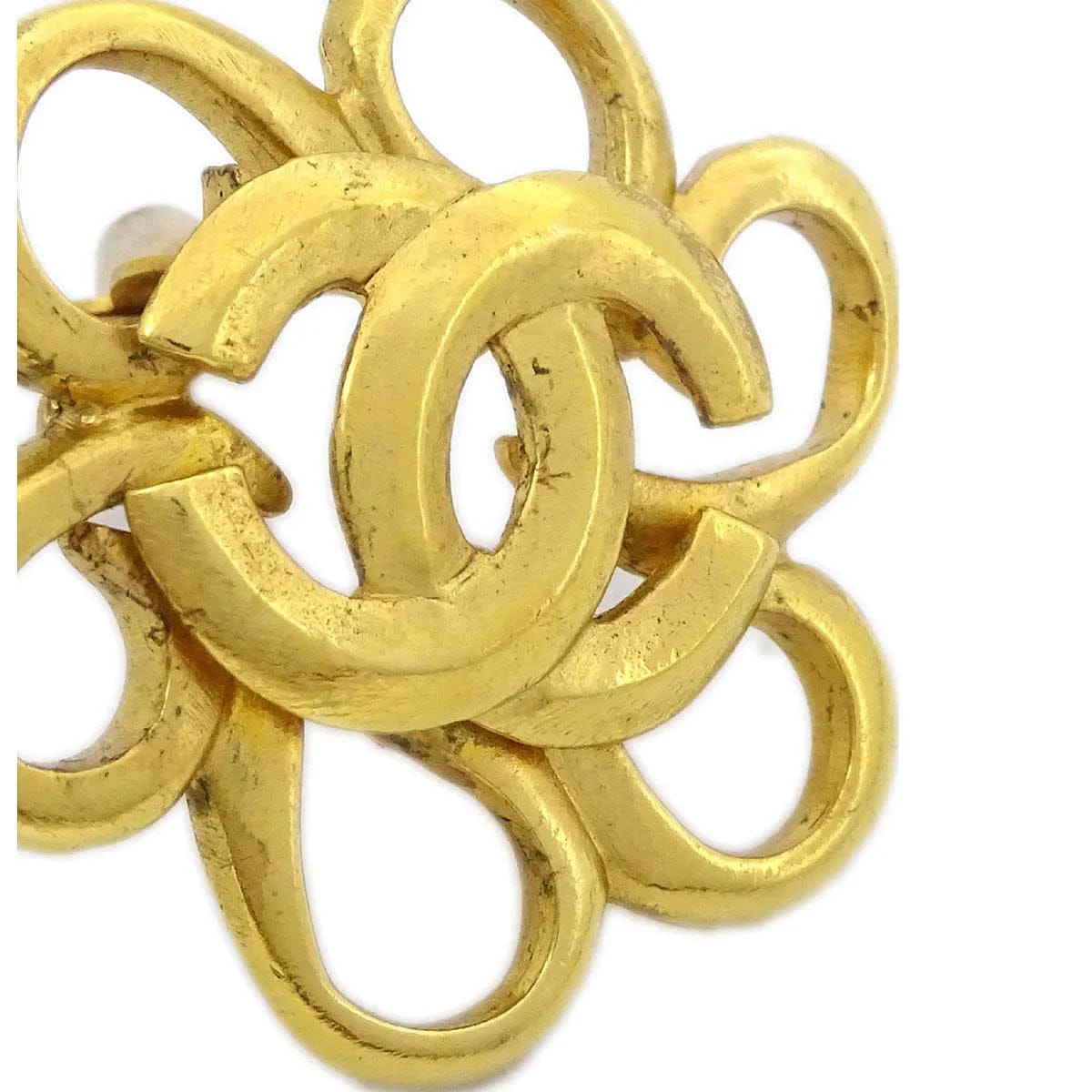 Chanel 1996 Flower Earrings Clip - On Gold 96P