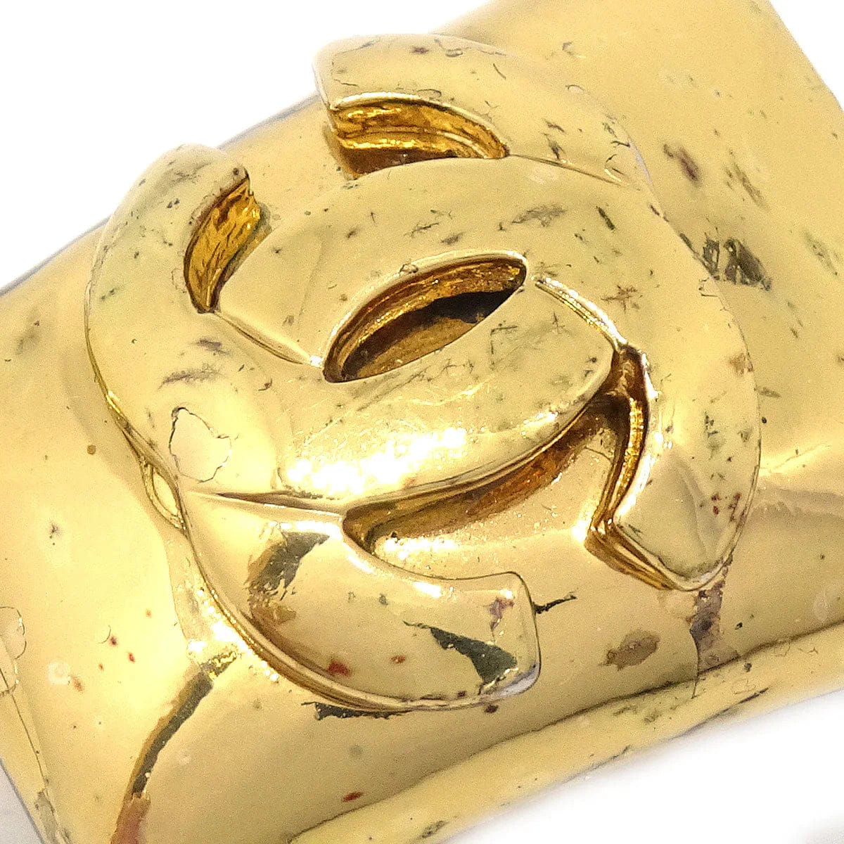 Chanel 1997 Earrings Clip - On Gold 97P