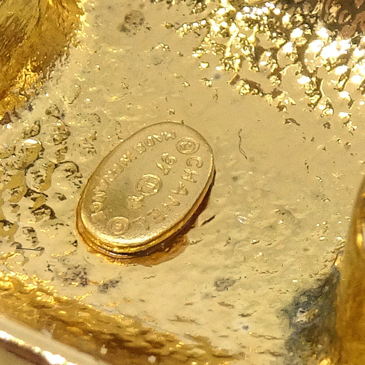 Chanel 1997 Earrings Clip - On Gold 97P