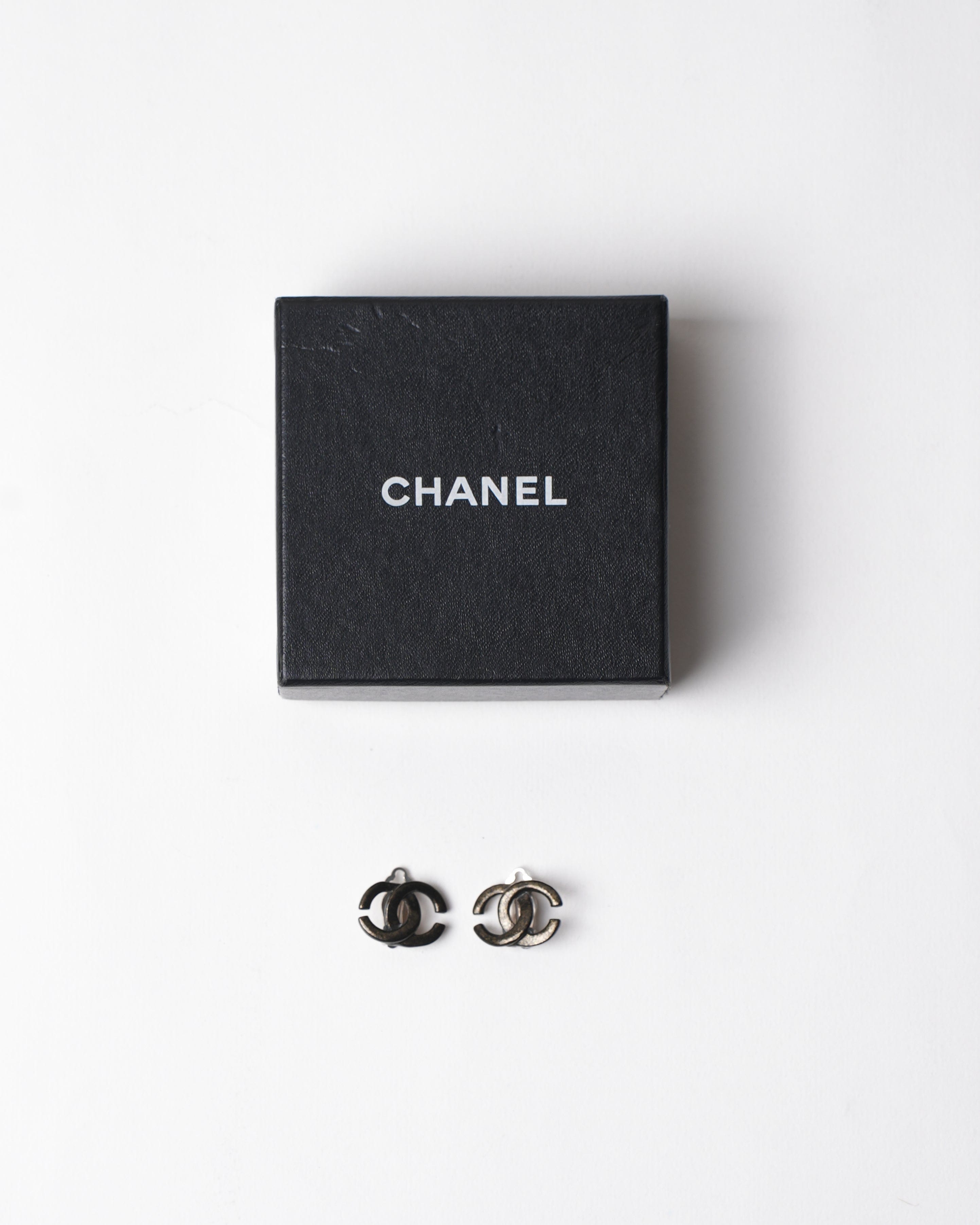Chanel Vintage Chanel Gold Plated Earring