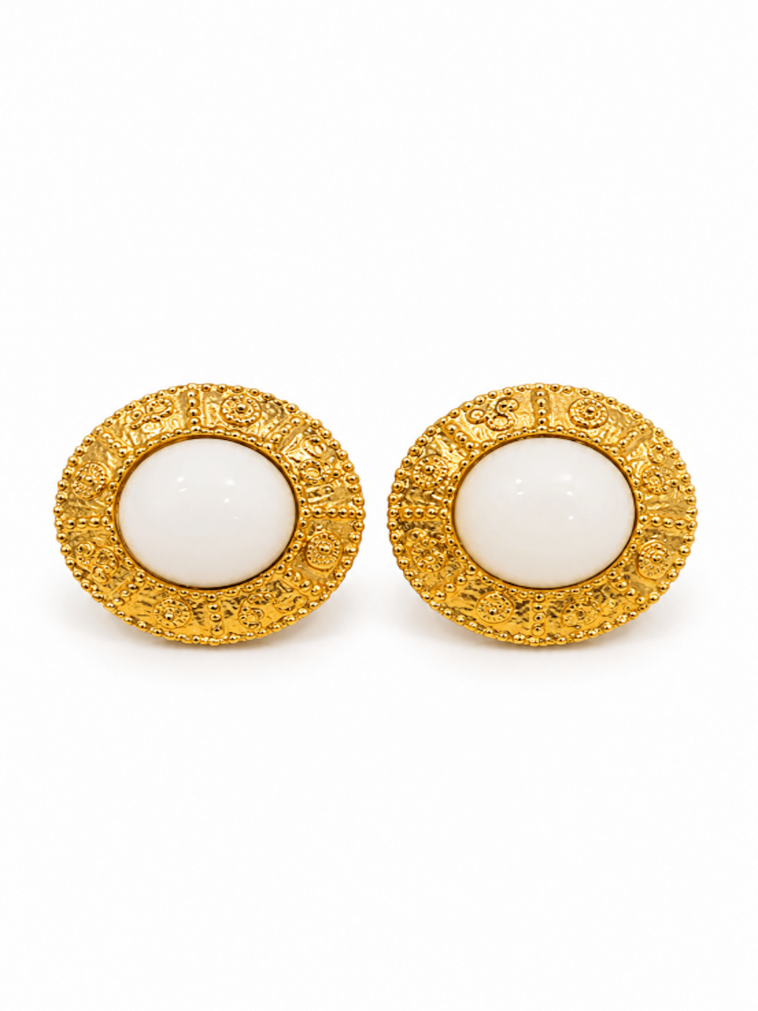 Chanel Vintage 24K Pearl Medallion Clip On Earrings Ivory
