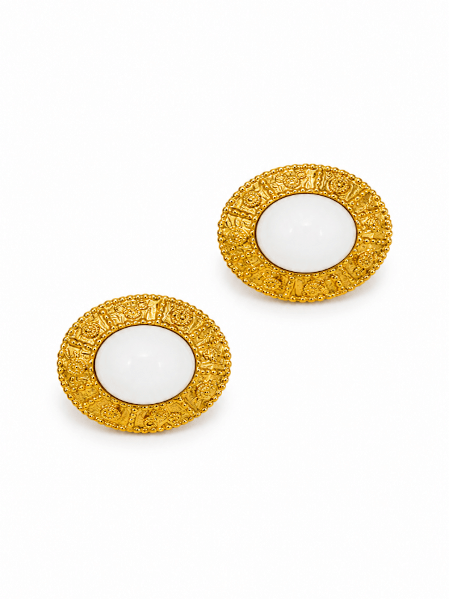 Chanel Vintage 24K Pearl Medallion Clip On Earrings Ivory