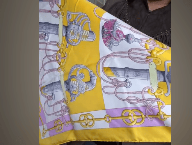 Hermes yellow scarf 90x90 ALC4178