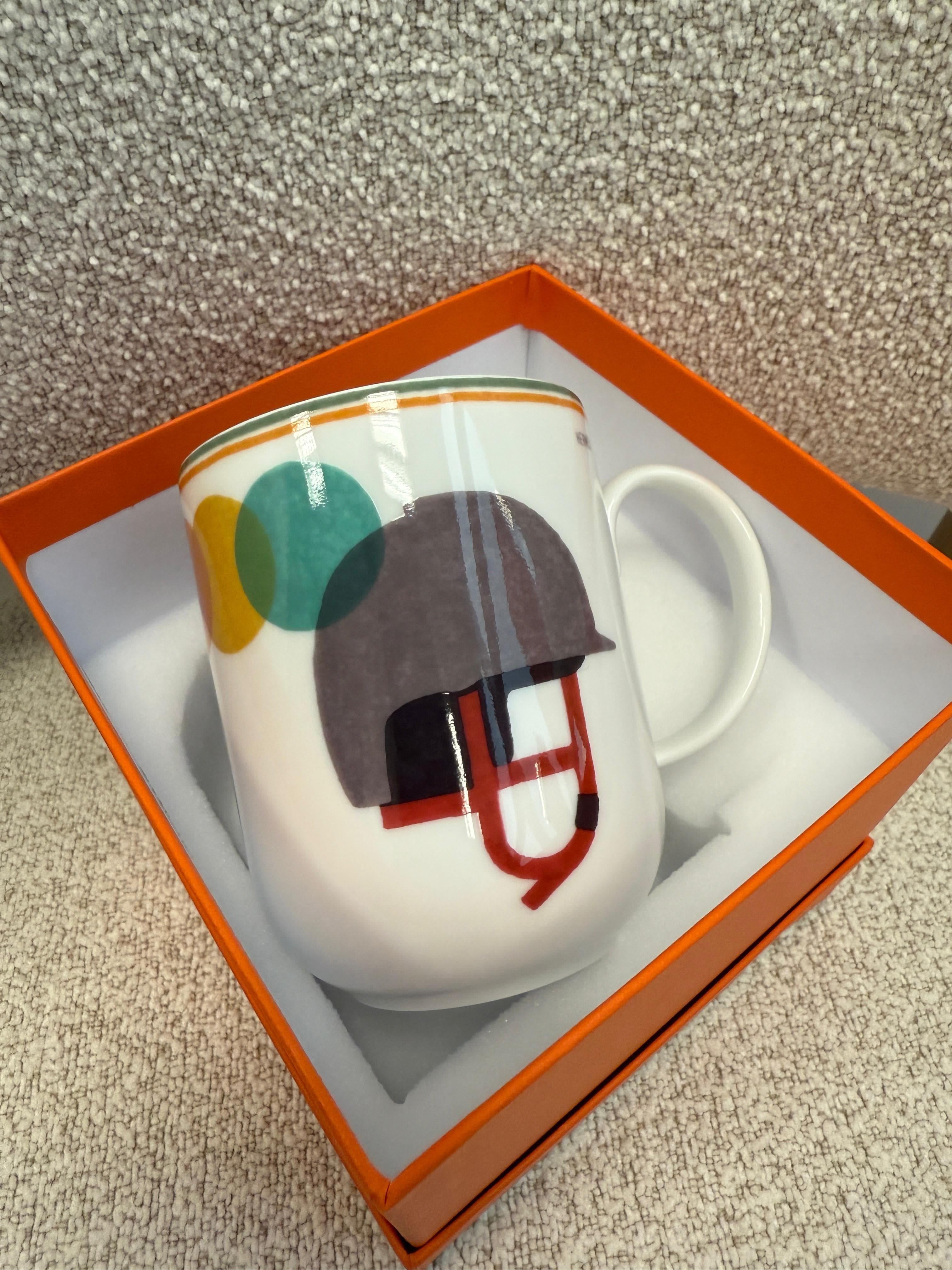 Hermes *HK LOCATED*HERMÈS SAUT HELMET MUG