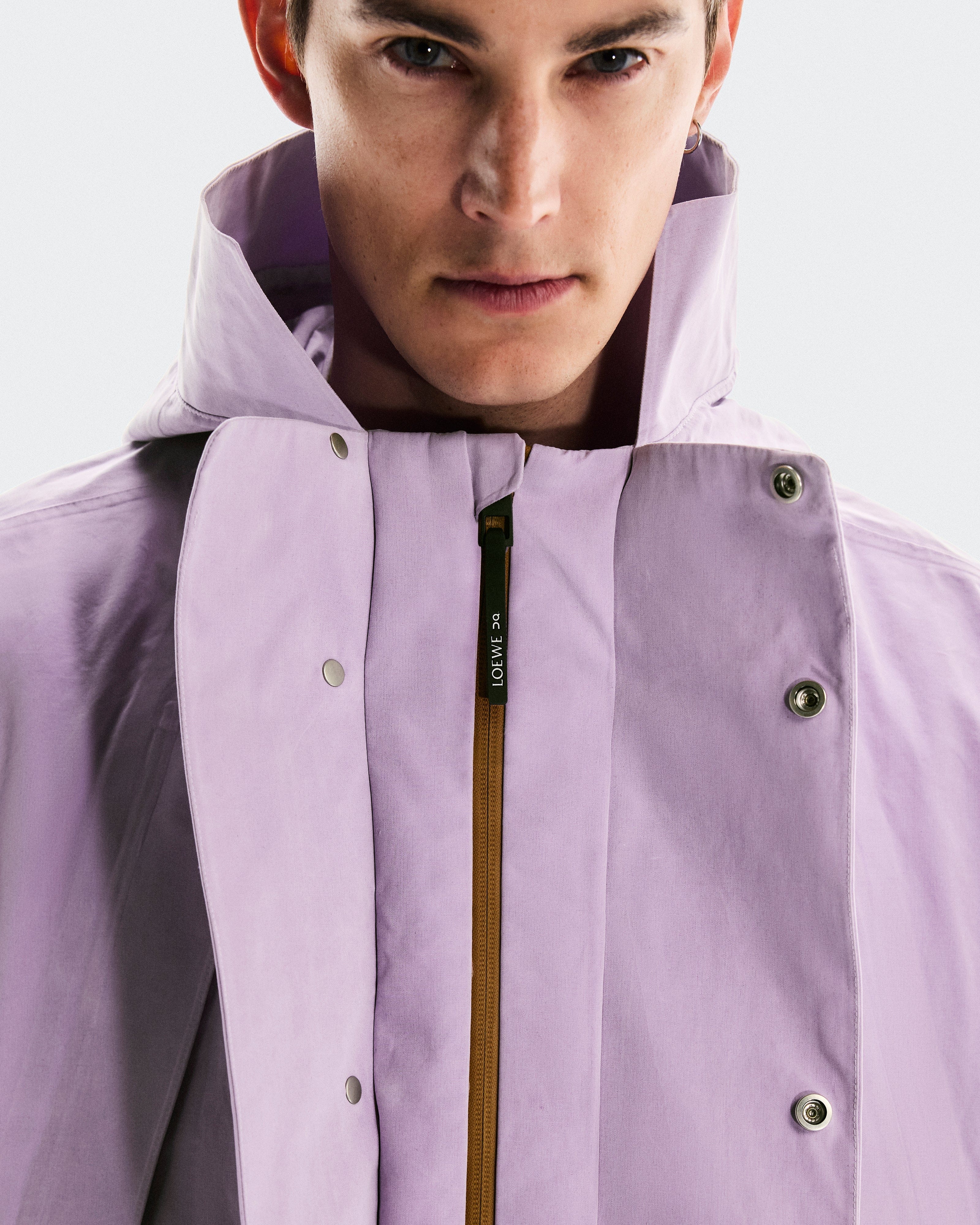 On Running On Short Parka Loewe Lilac