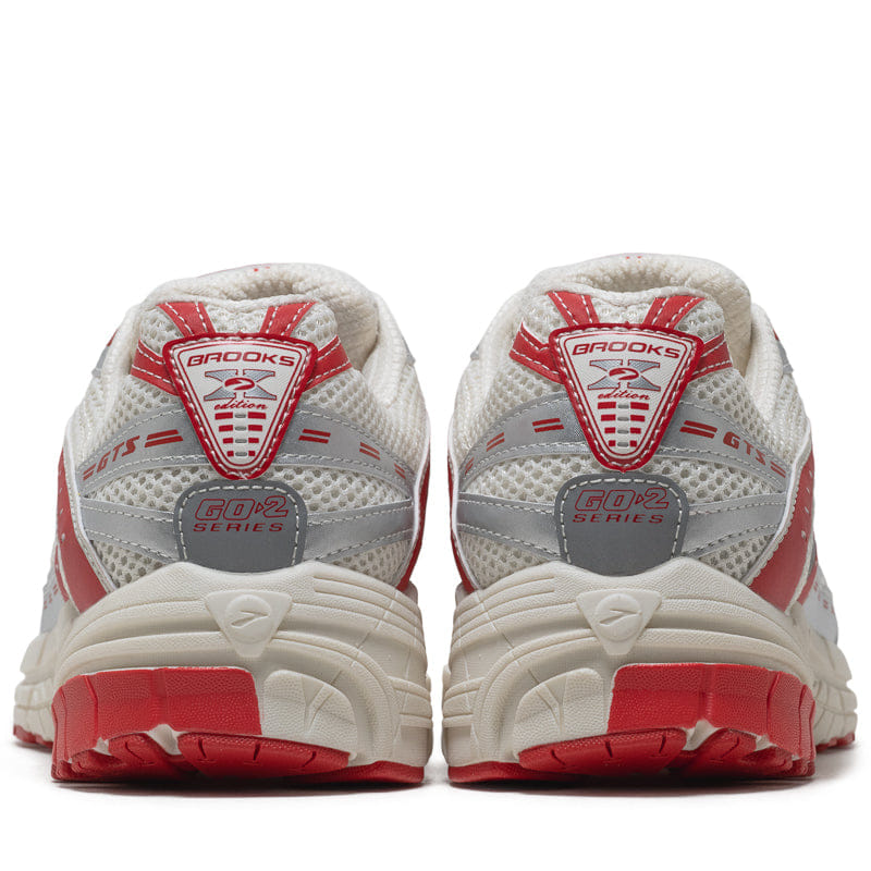 Brooks Adrenaline GTS 10 - Coconut Milk/Ribbon Red
