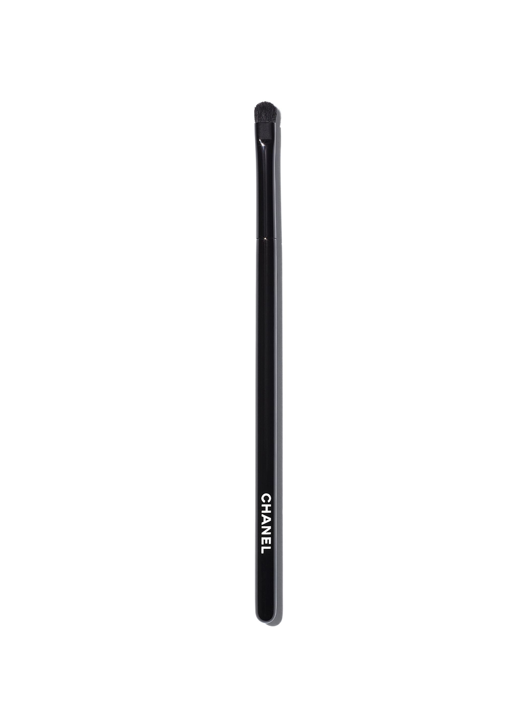 Chanel Eye - Contouring Brush N°203