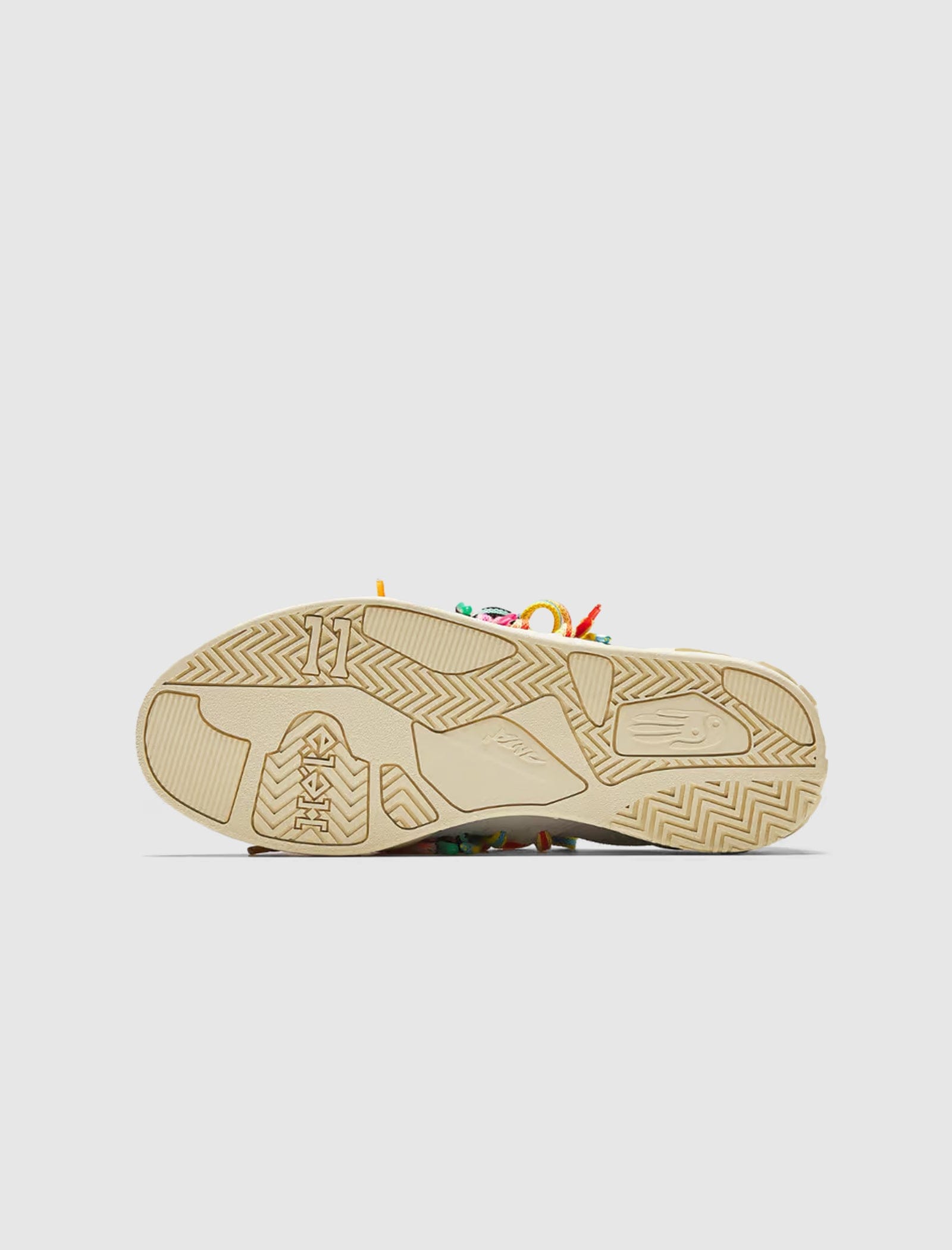 Anta KAI 1 HELA ROOTS OFF - WHITE