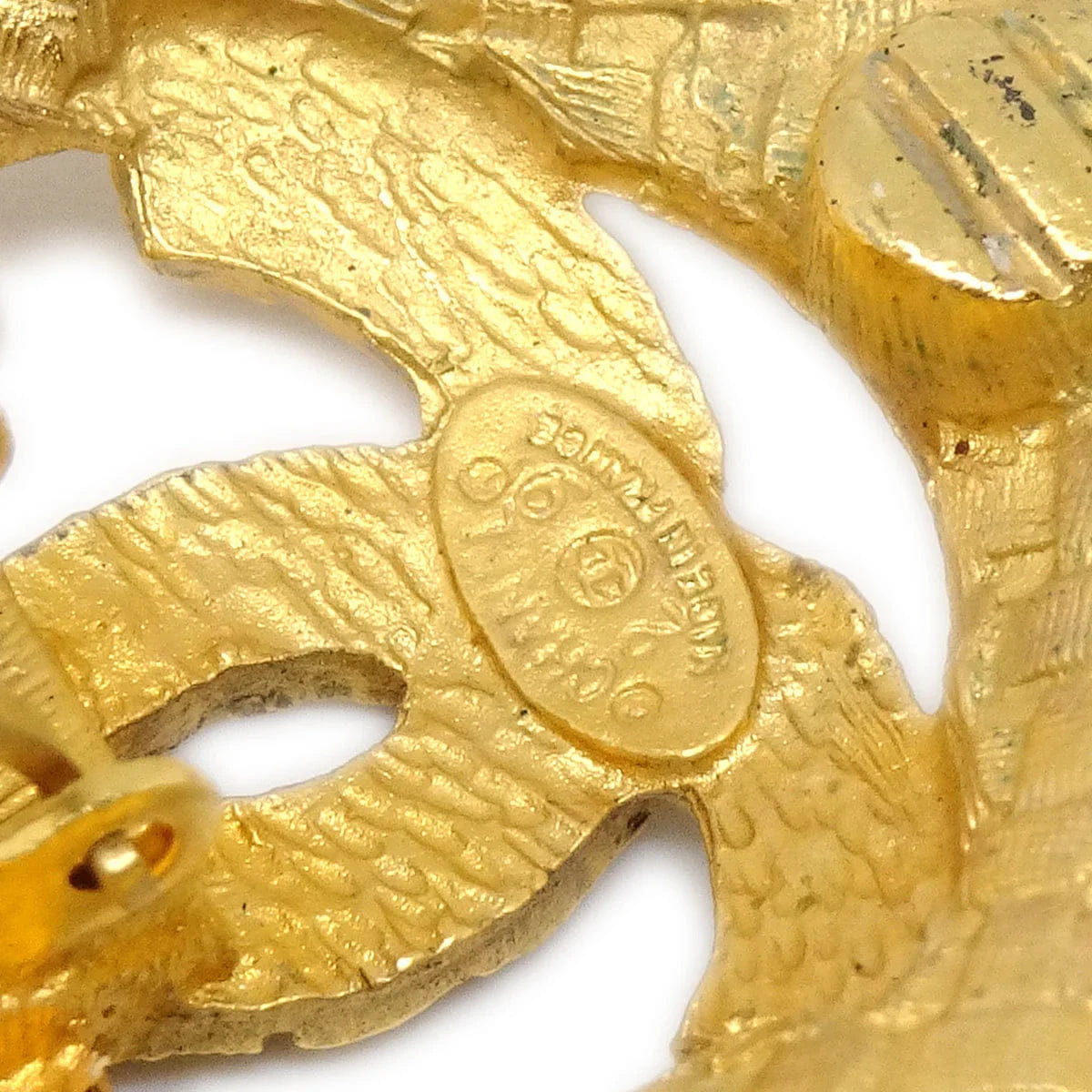 Chanel 1994 Woven CC Cutout Round Earrings Gold Clip - On 2889