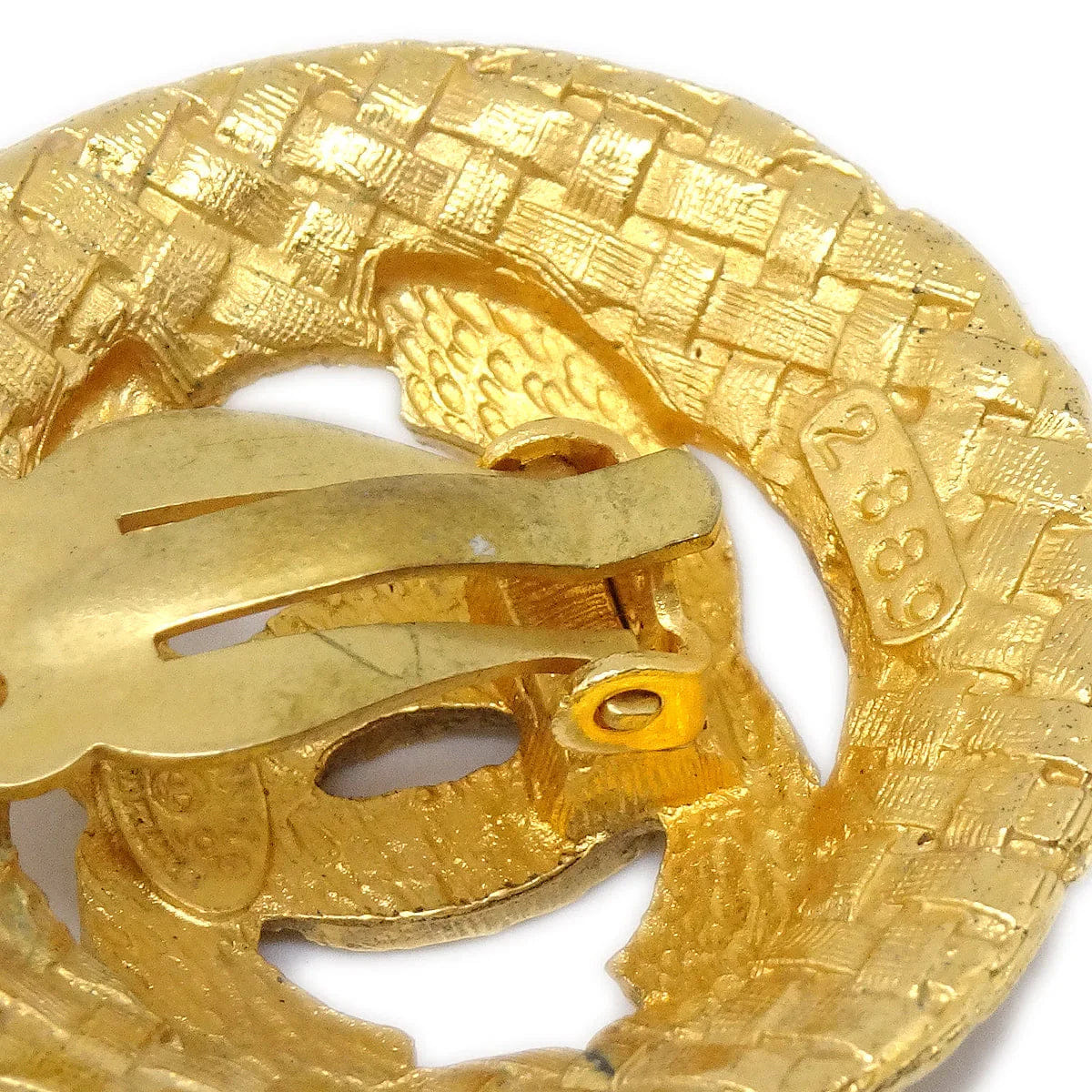 Chanel 1994 Woven CC Cutout Round Earrings Gold Clip - On 2889
