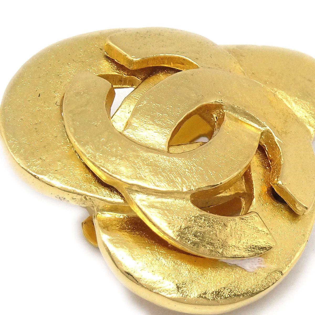 Chanel 1997 Heart Earrings Gold Clip - On 97P