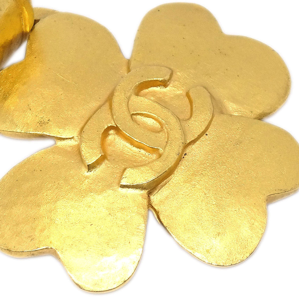Chanel Clover Dangle Gold Clip - On Earrings 95P