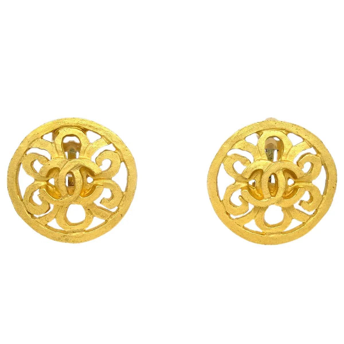 Chanel 1995 Fretwork Paisley Round Earrings Clip - On Gold