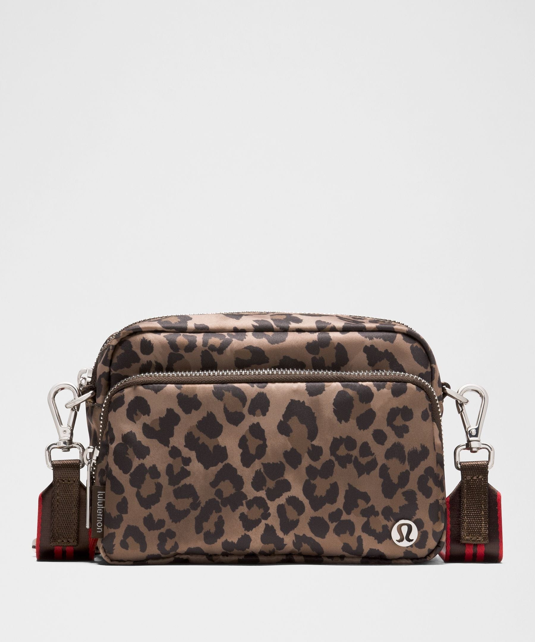 Lululemon Everywhere Crossbody Bag 2 l *Leopard