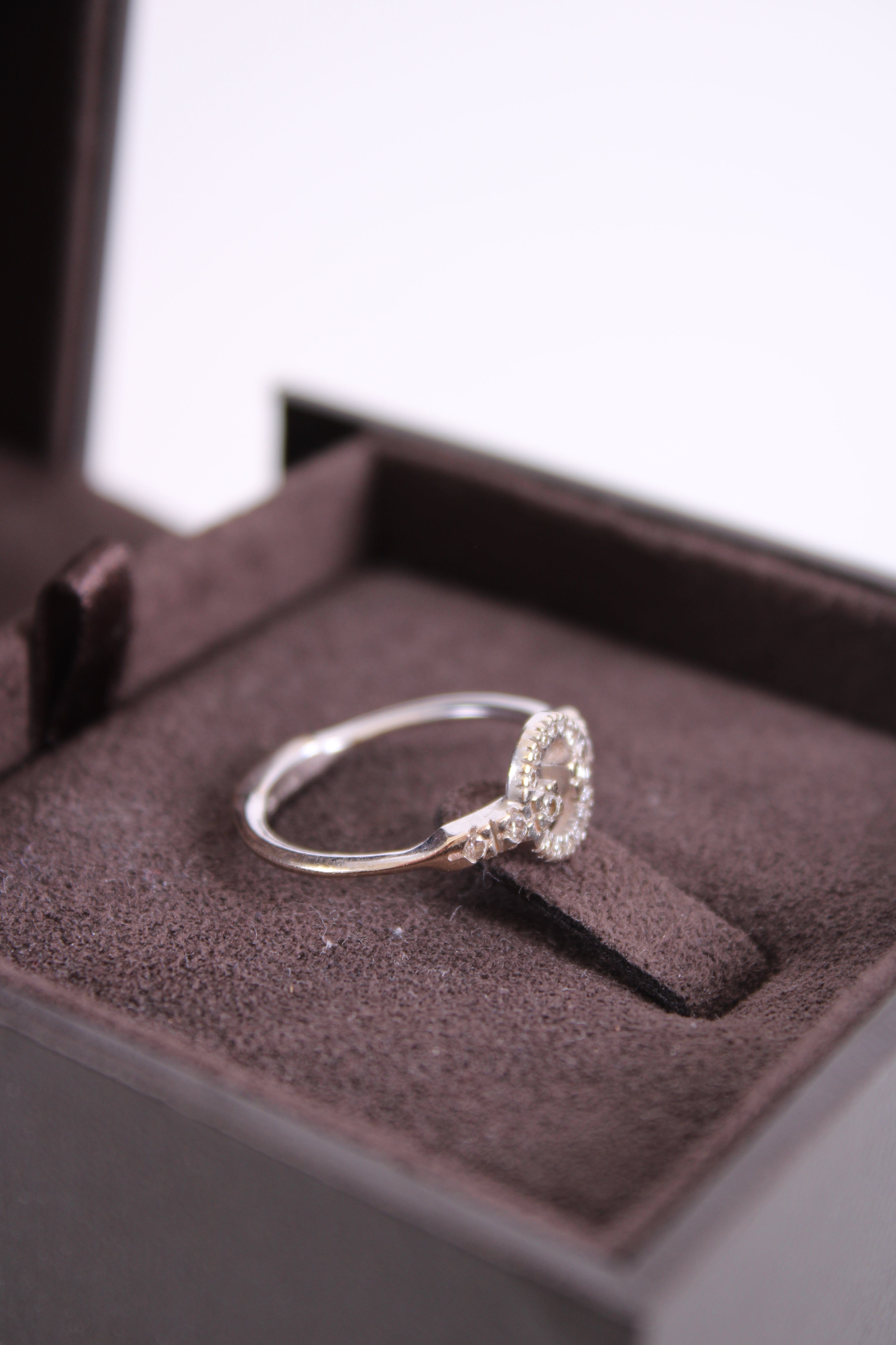 Gucci 18ct White Gold & Diamond Double G Ring 18ct White Gold 15