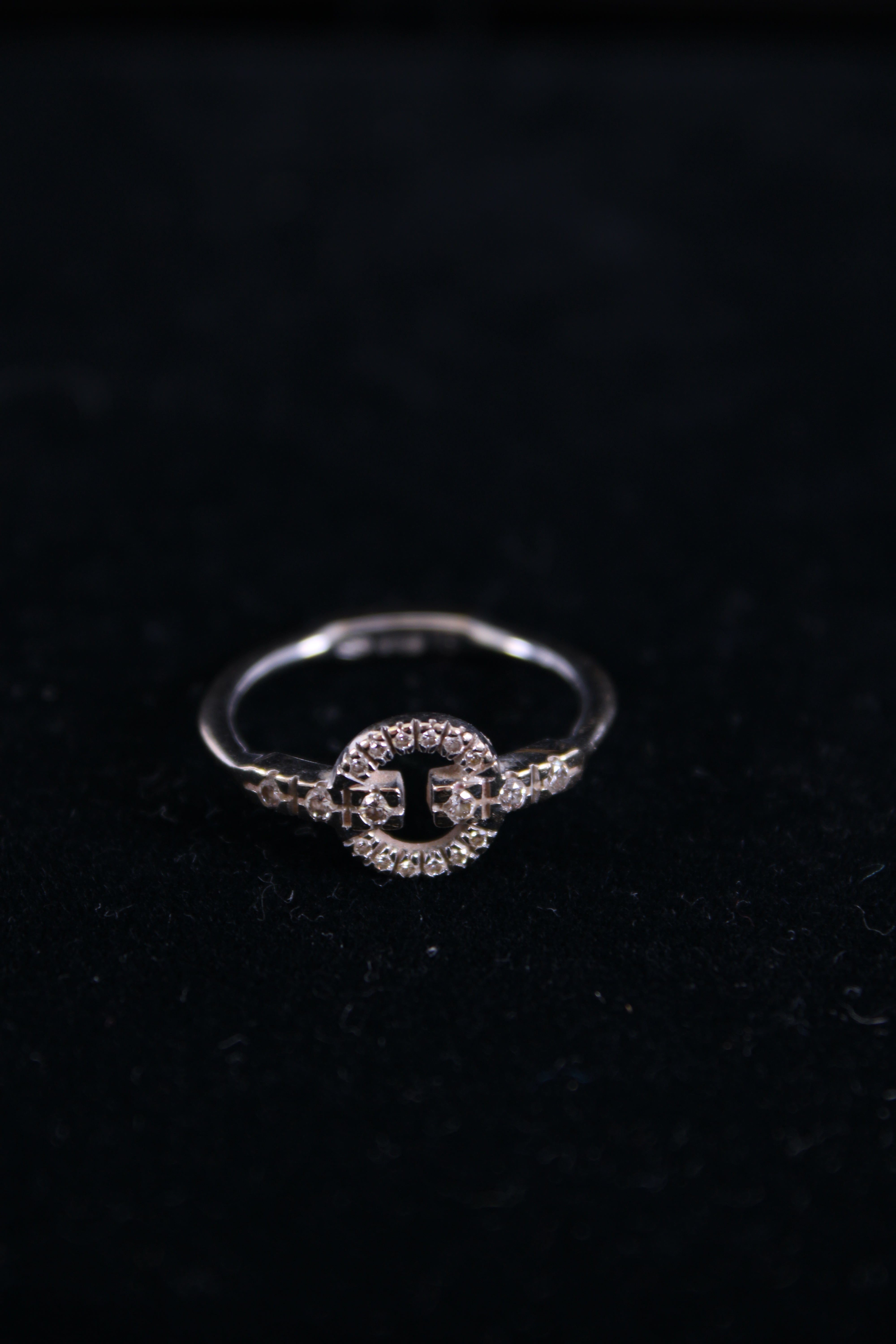 Gucci 18ct White Gold & Diamond Double G Ring 18ct White Gold 15