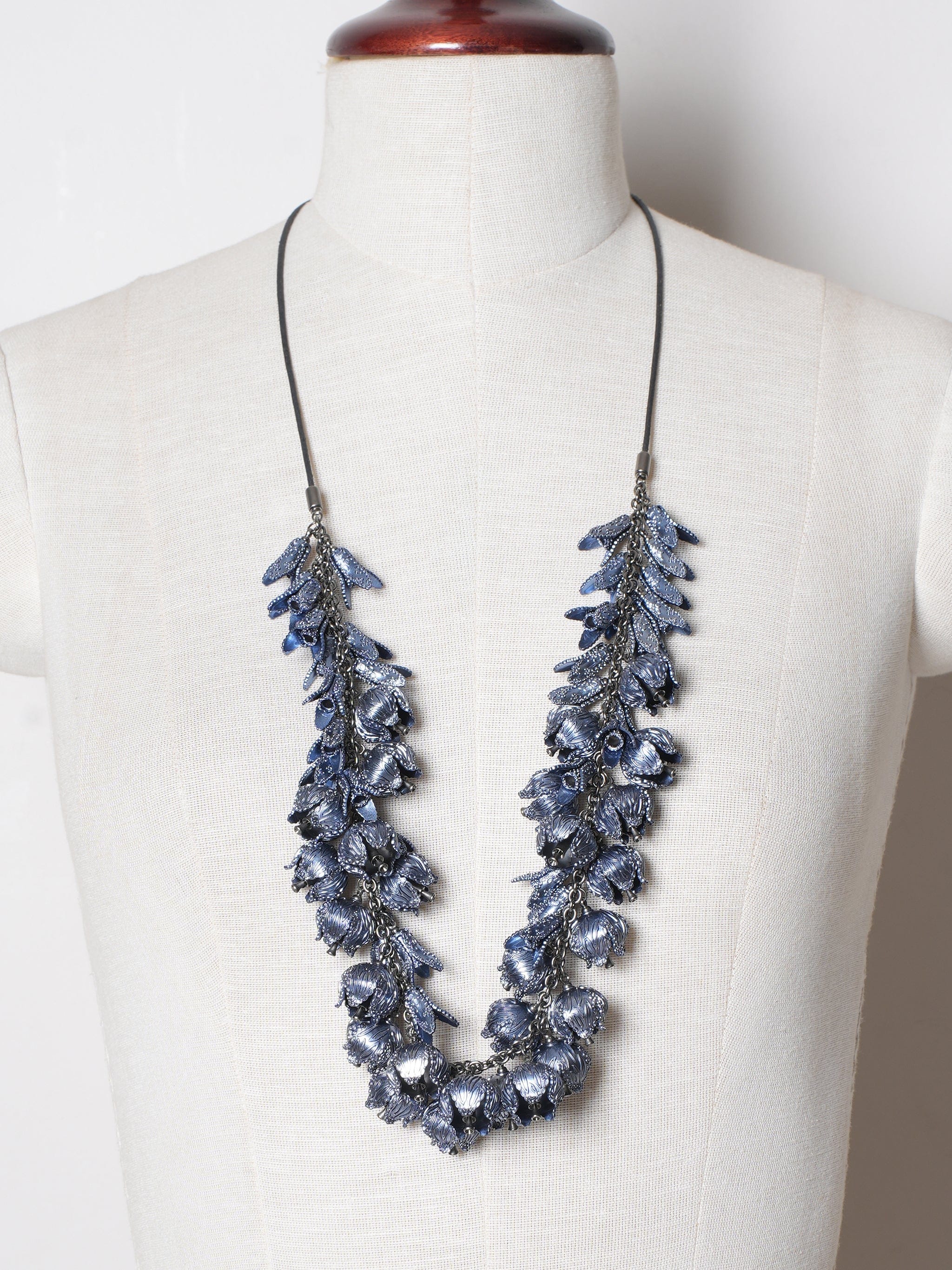 Burberry New Burberry Tulip Necklace