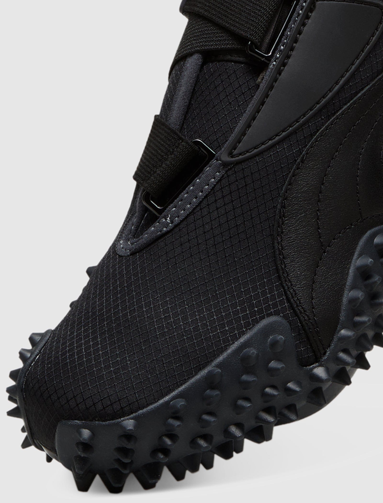 PUMA MOSTRO ARCHIVE BLACK/STRONG GRAY