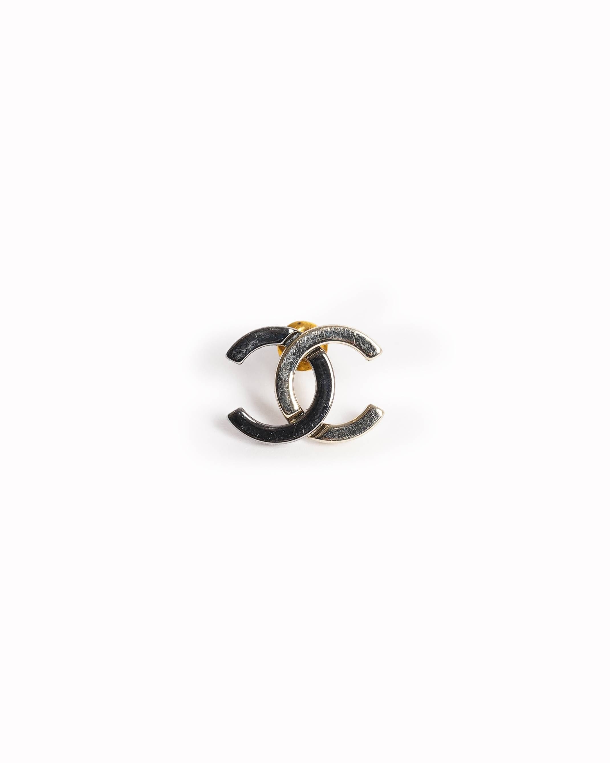 Chanel teo - tone Resin CC Logo Earrings