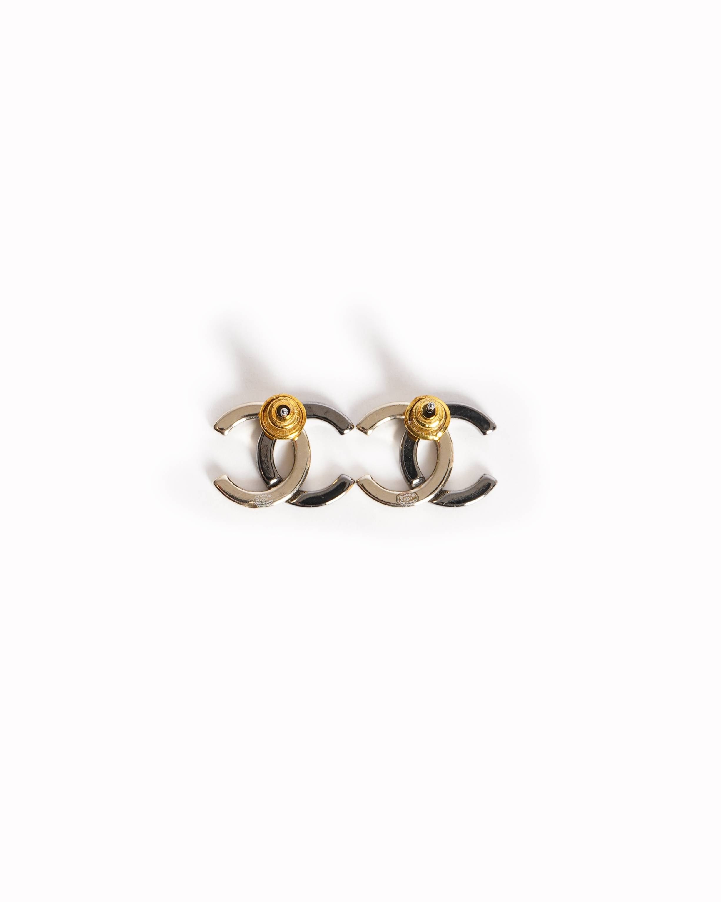 Chanel teo - tone Resin CC Logo Earrings