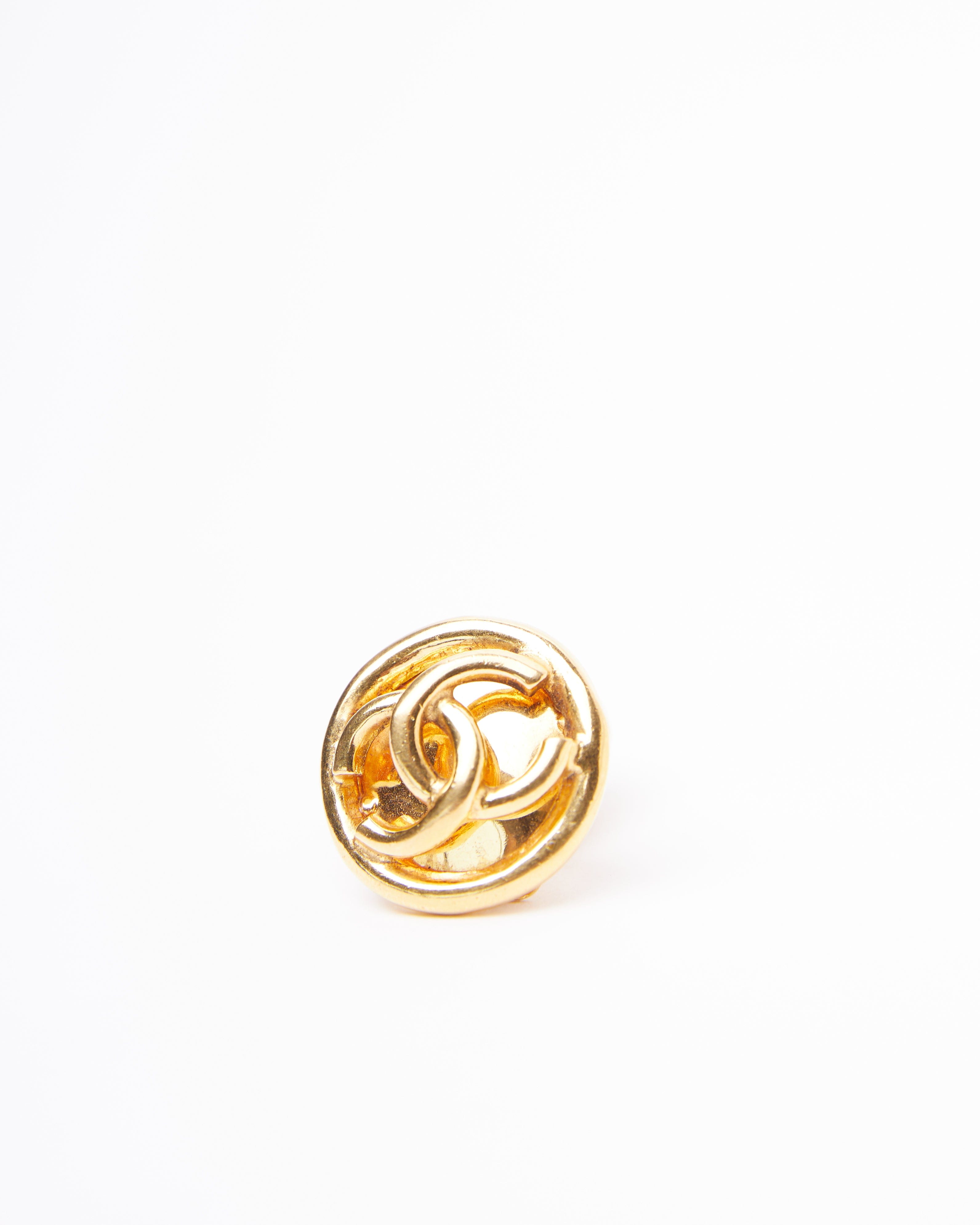 Chanel Vintage Chanel Gold Earring