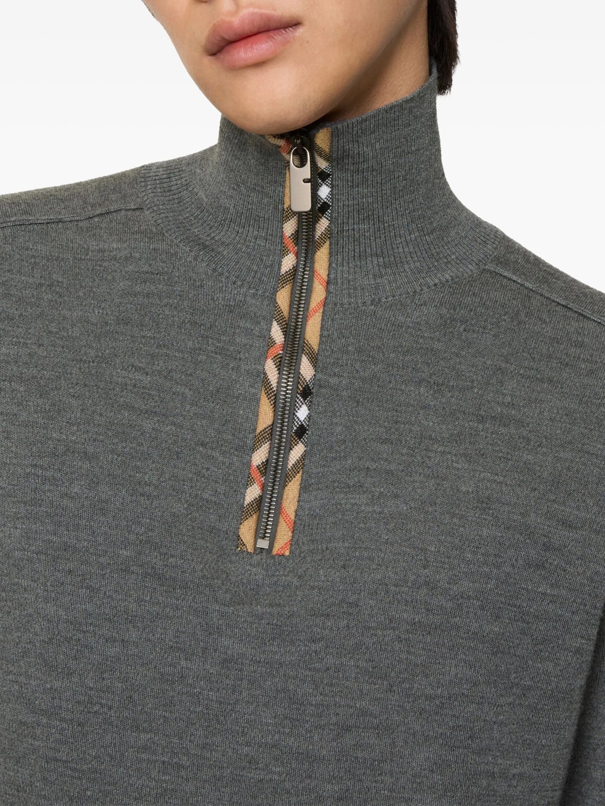 Burberry Check - trim half - zip sweater