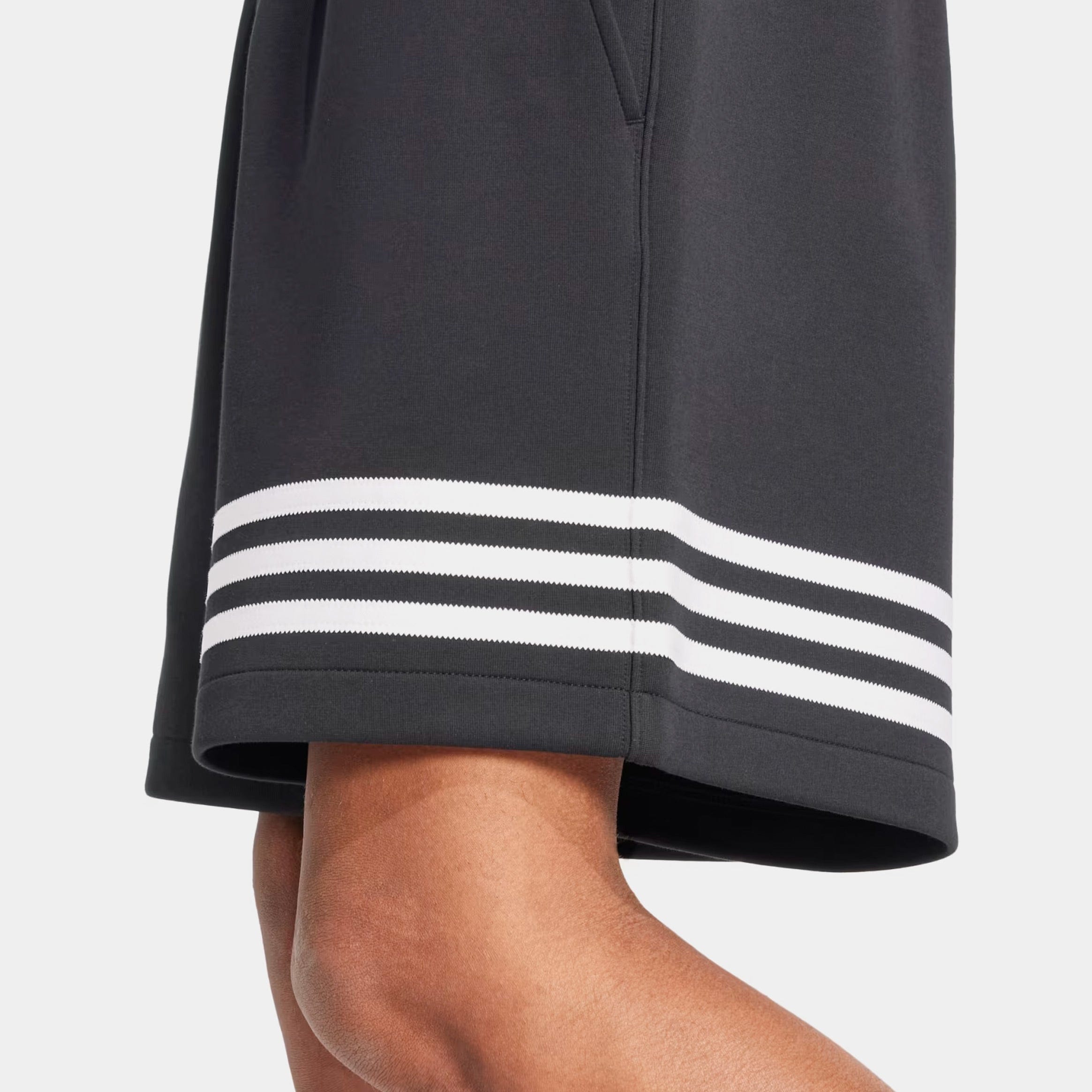 adidas Neuclassics 3 Stripes Fleece Mens Shorts (Black)