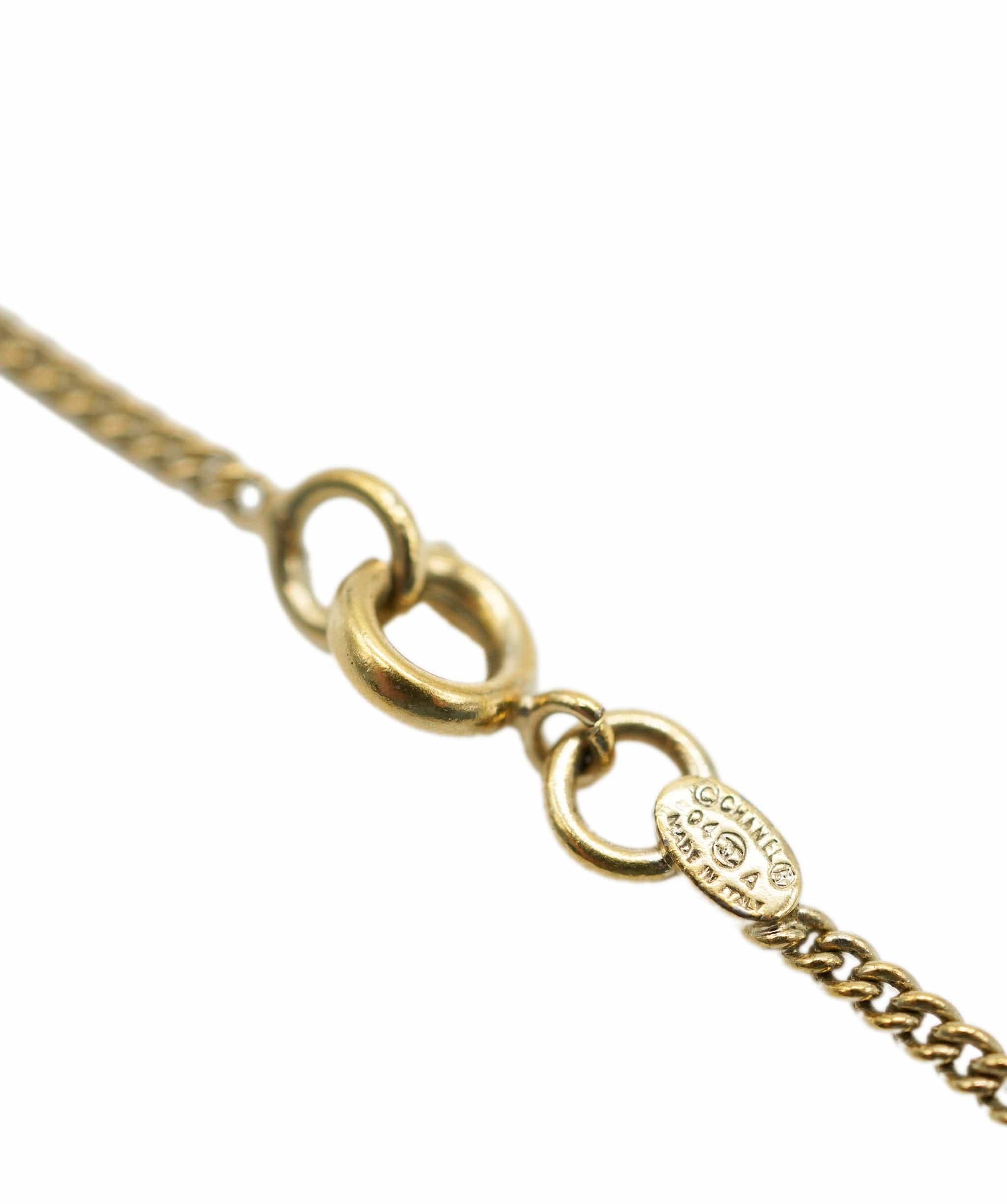 Chanel Rainbow Rhinestone Pedant AVC1934