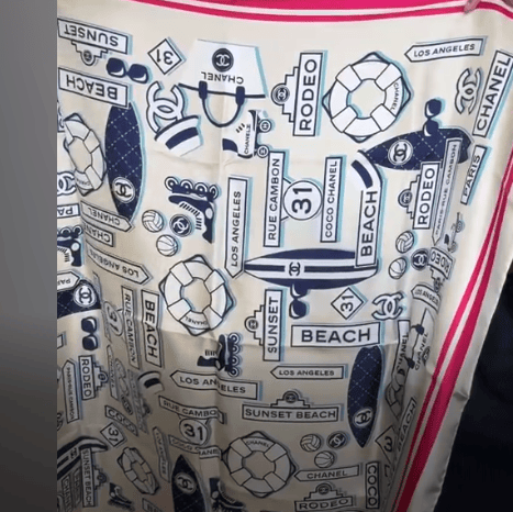 Hermes Chanel scarf ALC3881