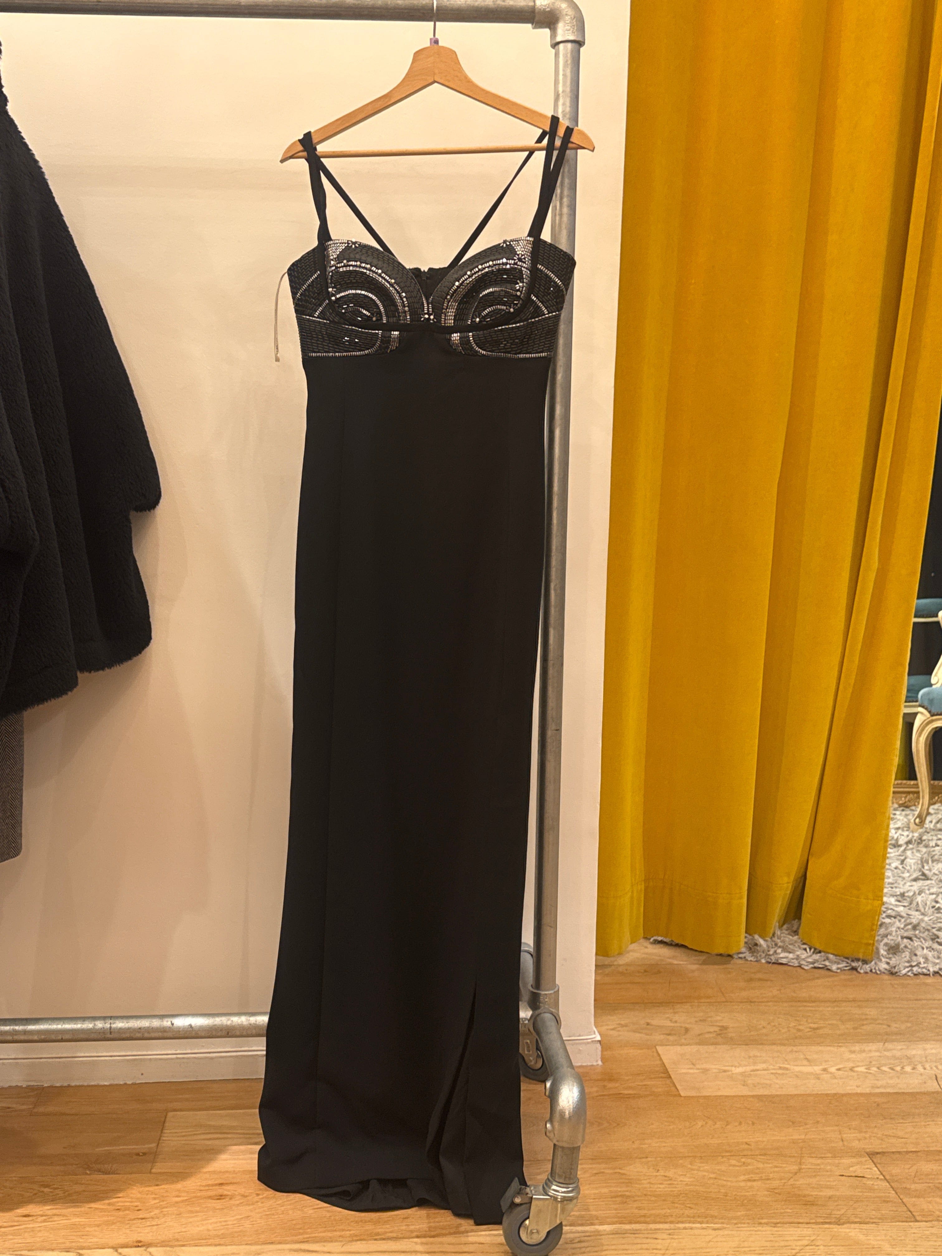 VERSACE BLACK GOWN SIZE 40 AGC3164