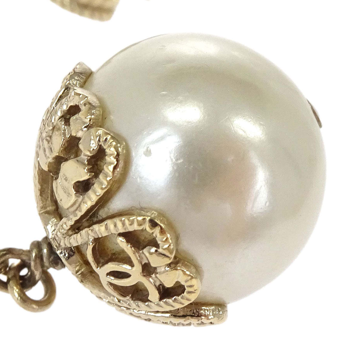Chanel Costume Pearl Gold Chain CC Pendant Necklace 06P