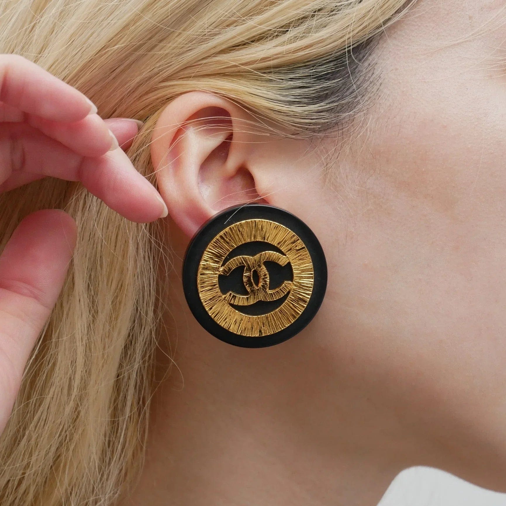 Chanel 1994 Button Earrings Black Clip - On 29