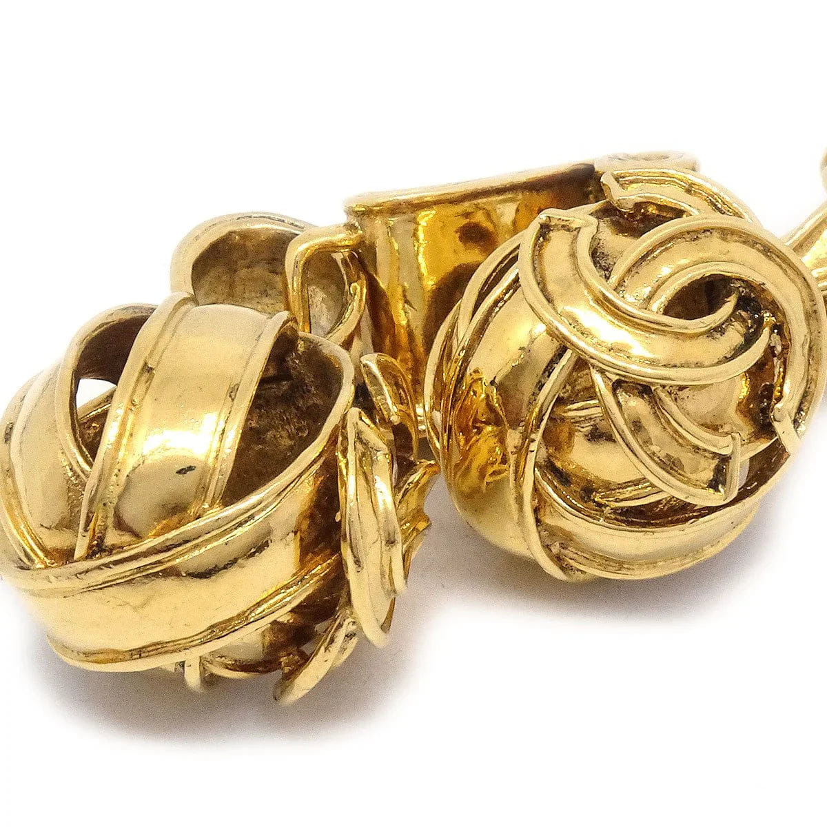 Chanel 1994 Dangling Clip - On Earrings Gold