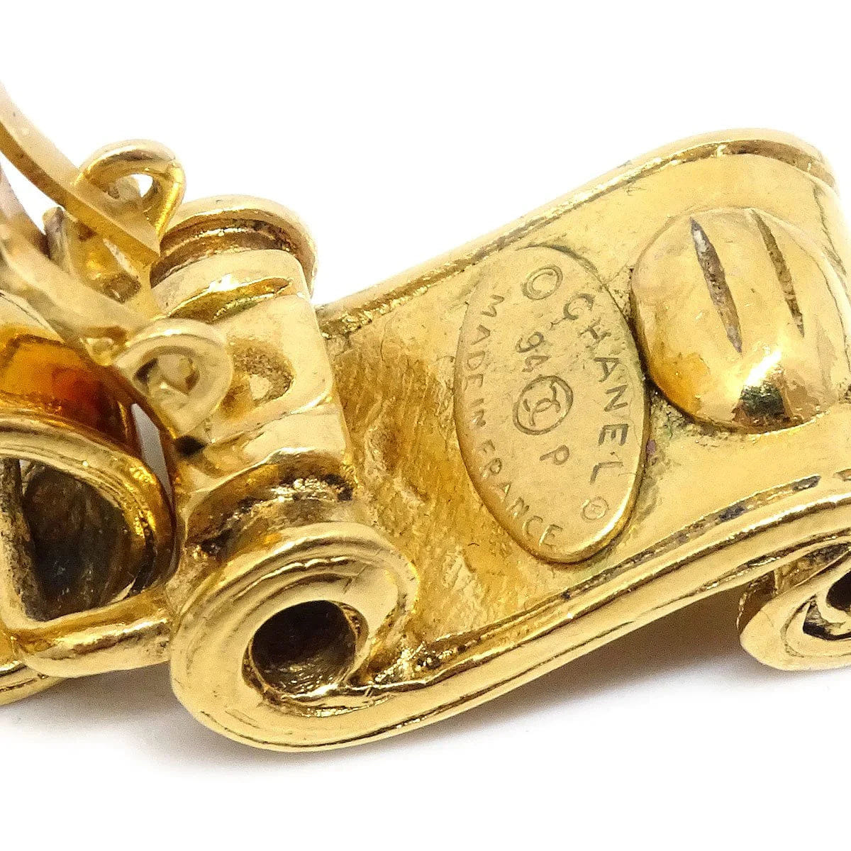 Chanel 1994 Dangling Clip - On Earrings Gold