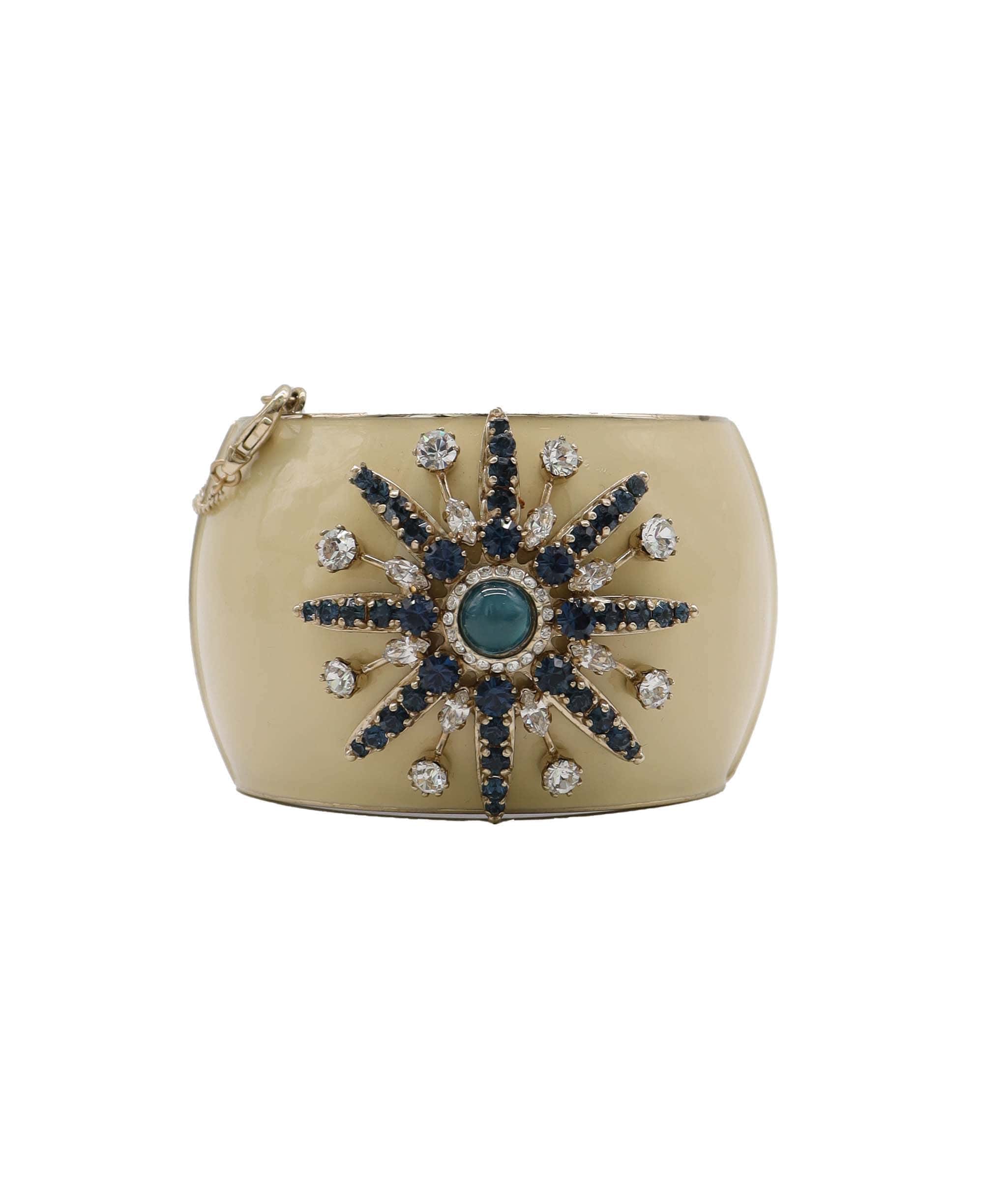 CHANEL PARIS VENISE STARBURST CUFF BRACELET CREAM ASC7319
