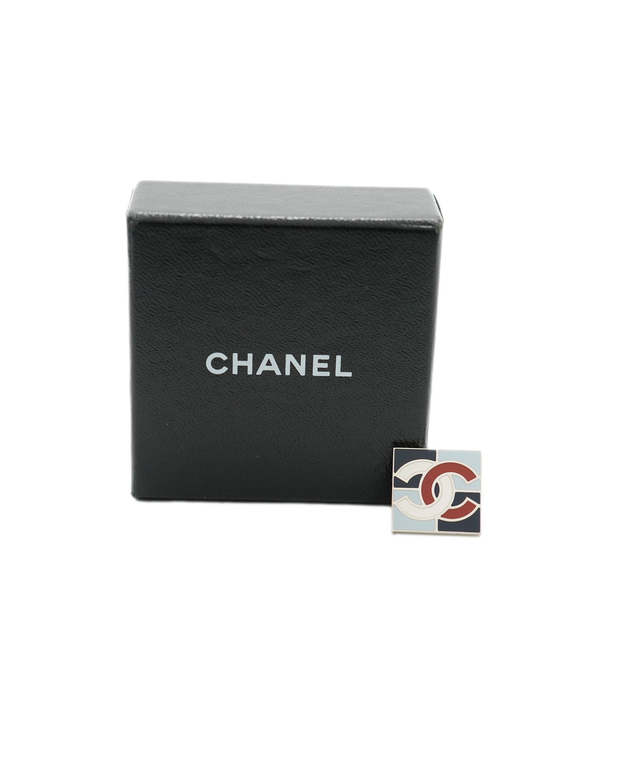 Chanel Pin Brooch White PXL2434