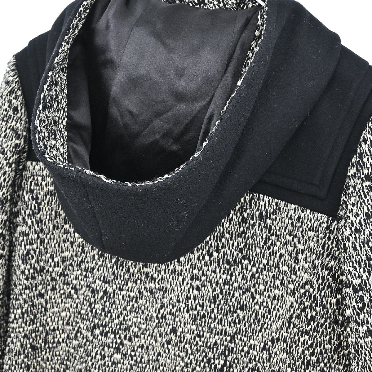 Chanel 2011 - 2012 Hooded Duffel Coat Tweed Black #34
