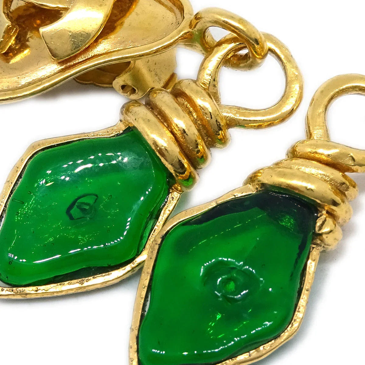 Chanel Gripoix Heart Earrings Clip - On Gold 95P
